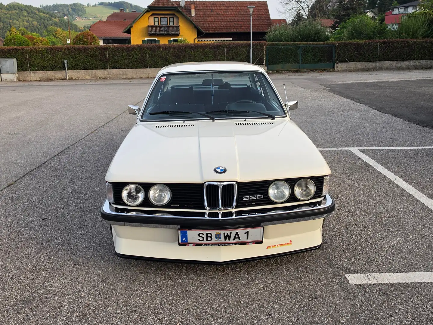 BMW 320 320/6 (E21) Weiß - 1