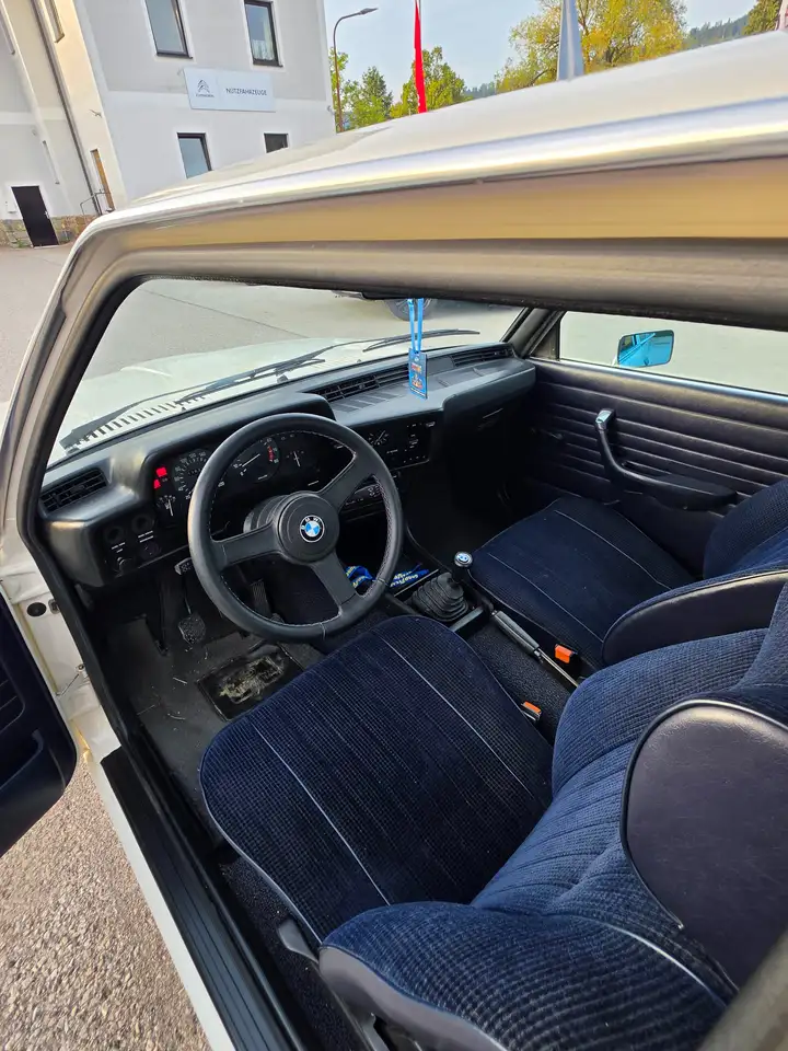 BMW 320/6 (E21), foto 12