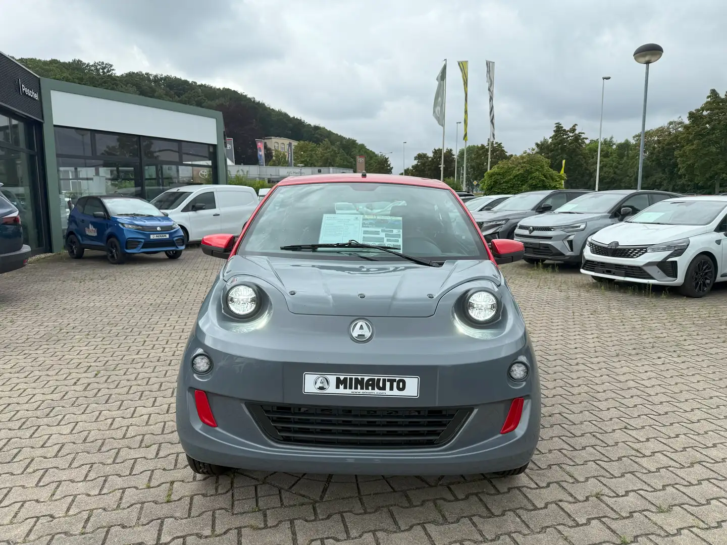 Aixam eMinauto Chic 5,5kWh Dieselheizung 14" Alu Grijs - 2