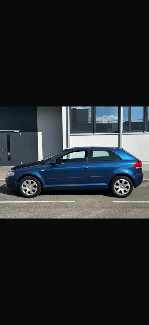 Audi A3 A3 1,9 TDI 8P Blau - 1