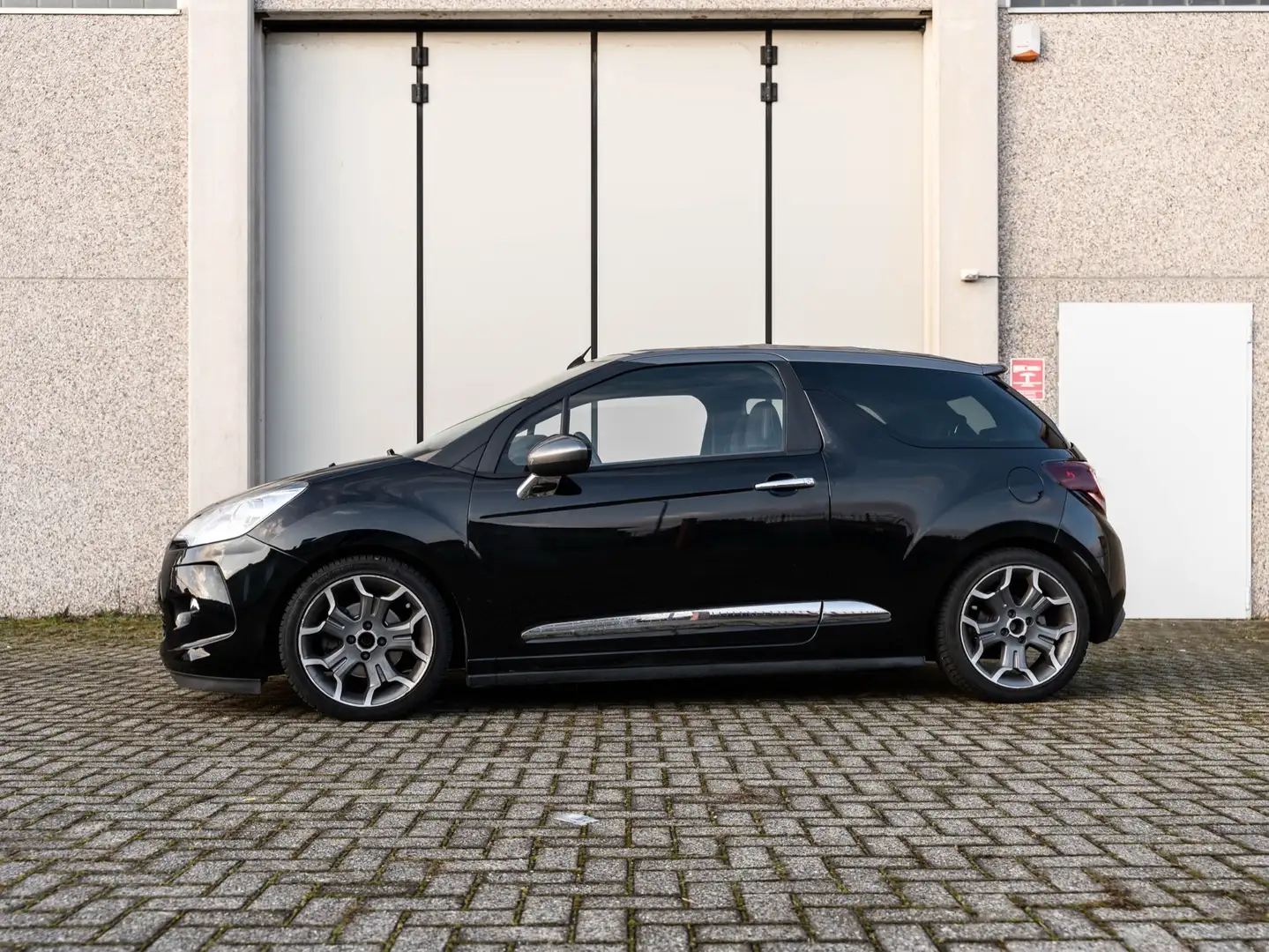 Citroen DS3 Cabrio 1.6 thp Sport Chic 155cv - 2