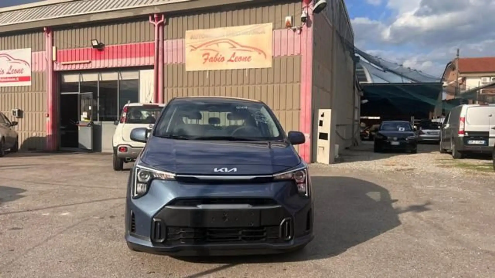 Kia Picanto 1.0 12V 5 porte Urban Pack Blu/Azzurro - 2