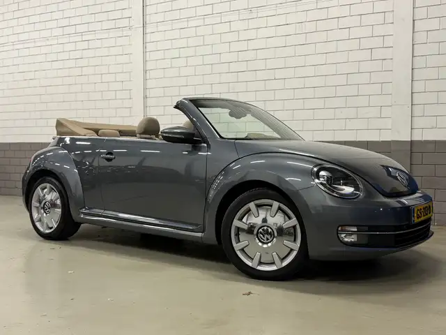 Volkswagen Beetle Cabriolet 1.2 TSI Design BlueMotion Automaat
