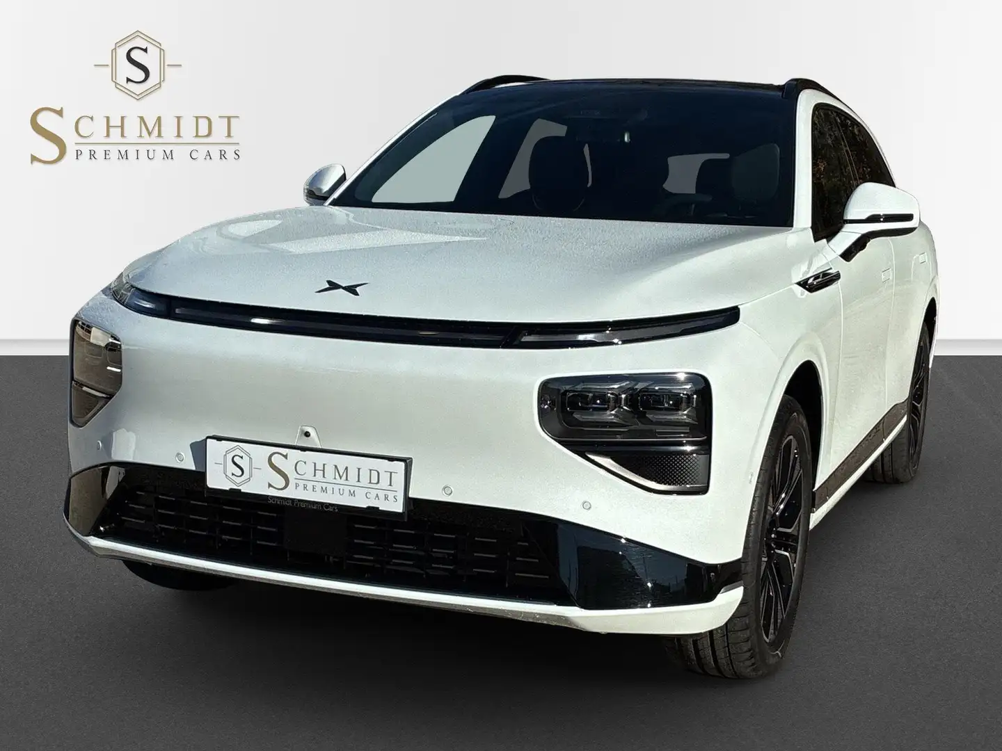 Xpeng G9 RWD Long Range Weiß - 1