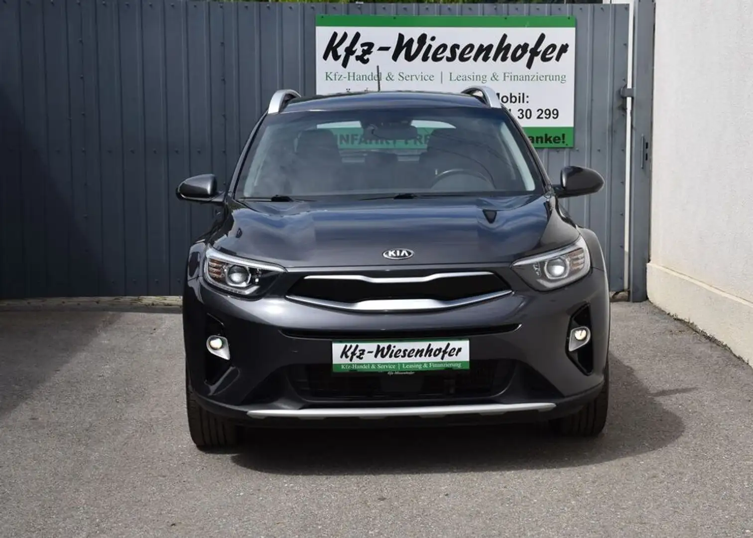 Kia Stonic 1,6 CRDI SCR ISG Silber Grijs - 2