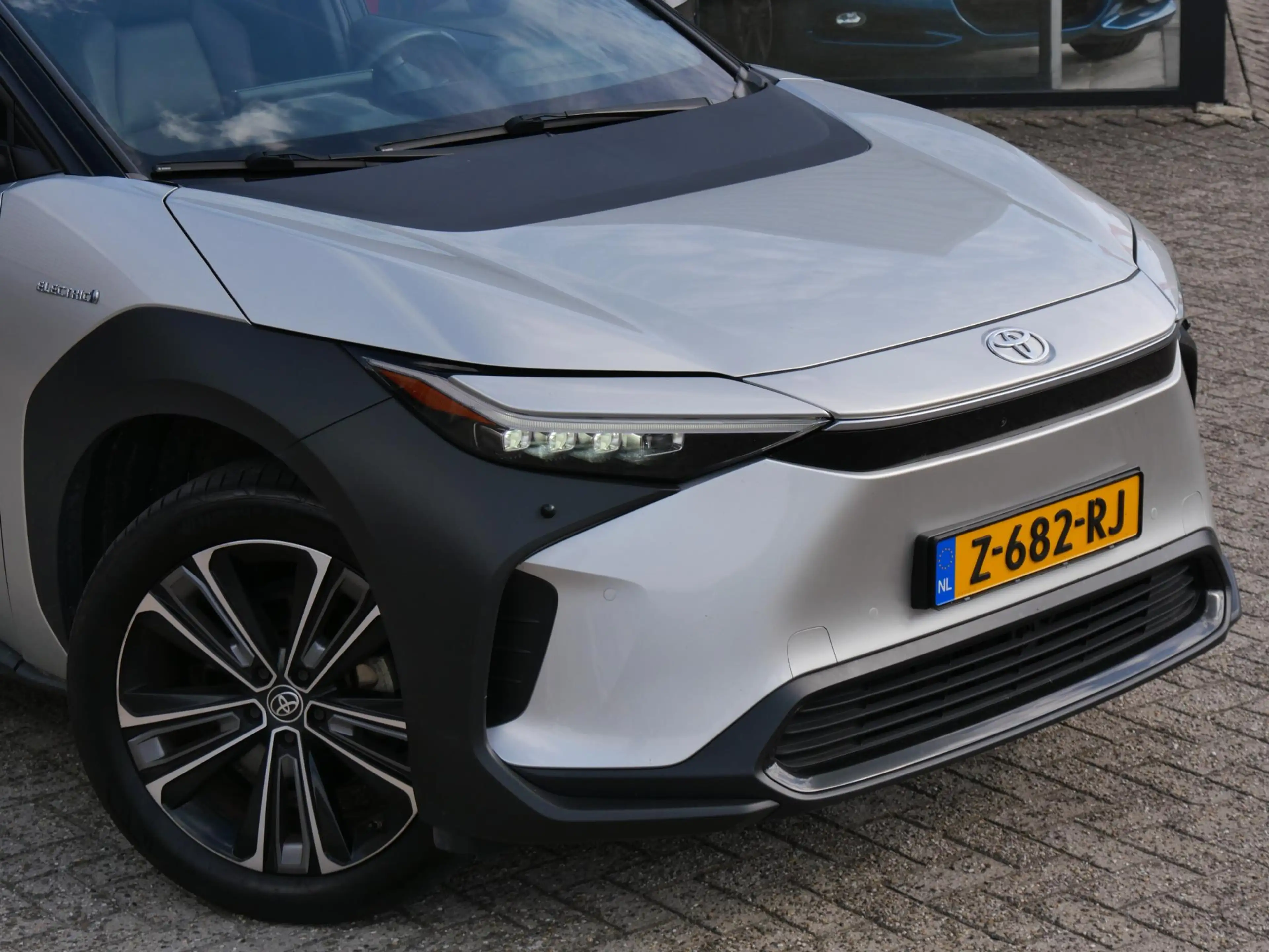 Toyota bZ4X 71kWh/ BI-TONE/ PANORAMADAK/ ELEKT. STOEL/ ELEKT. — photo 27