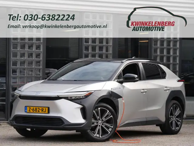 Toyota bZ4X 71kWh/ BI-TONE/ PANORAMADAK/ ELEKT. STOEL/ ELEKT.