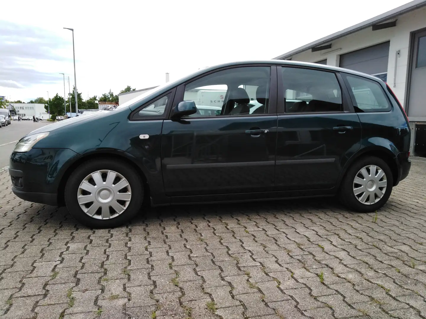 Ford Focus C-Max Fun Зелений - 2