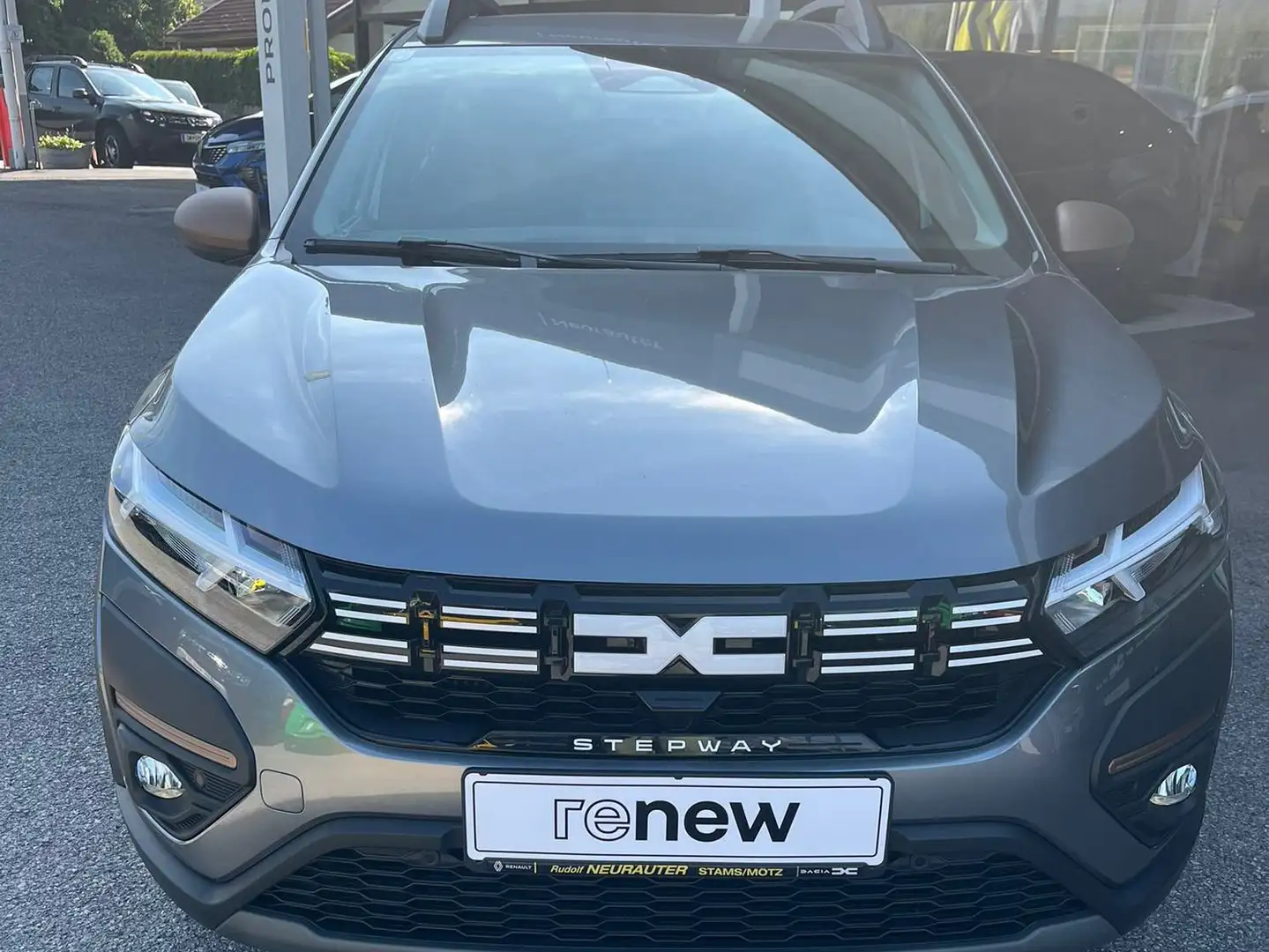 Dacia Sandero Stepway Extreme+ TCe 90 Grau - 2