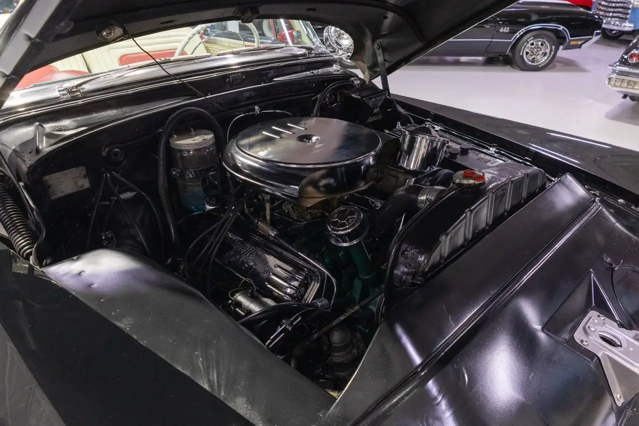 Oldsmobile Ninety-Eight Convertible, foto 6