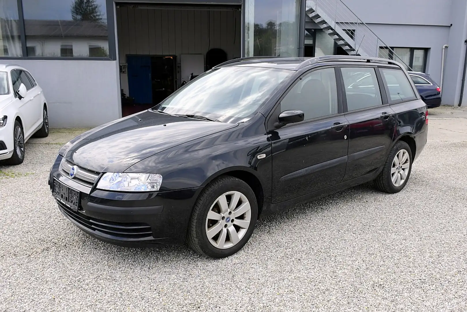 Fiat Stilo Multiwagon 1,9 JTD Multijet 90 Lifestyle Noir - 1