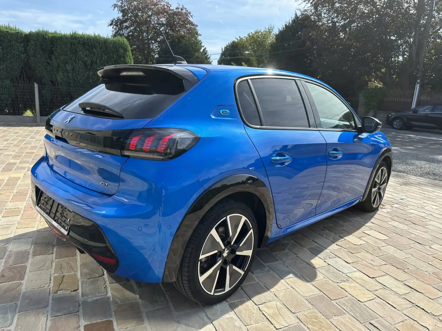 Peugeot e-208 e-208+50+kWh+GT+Pack Blauw - 2