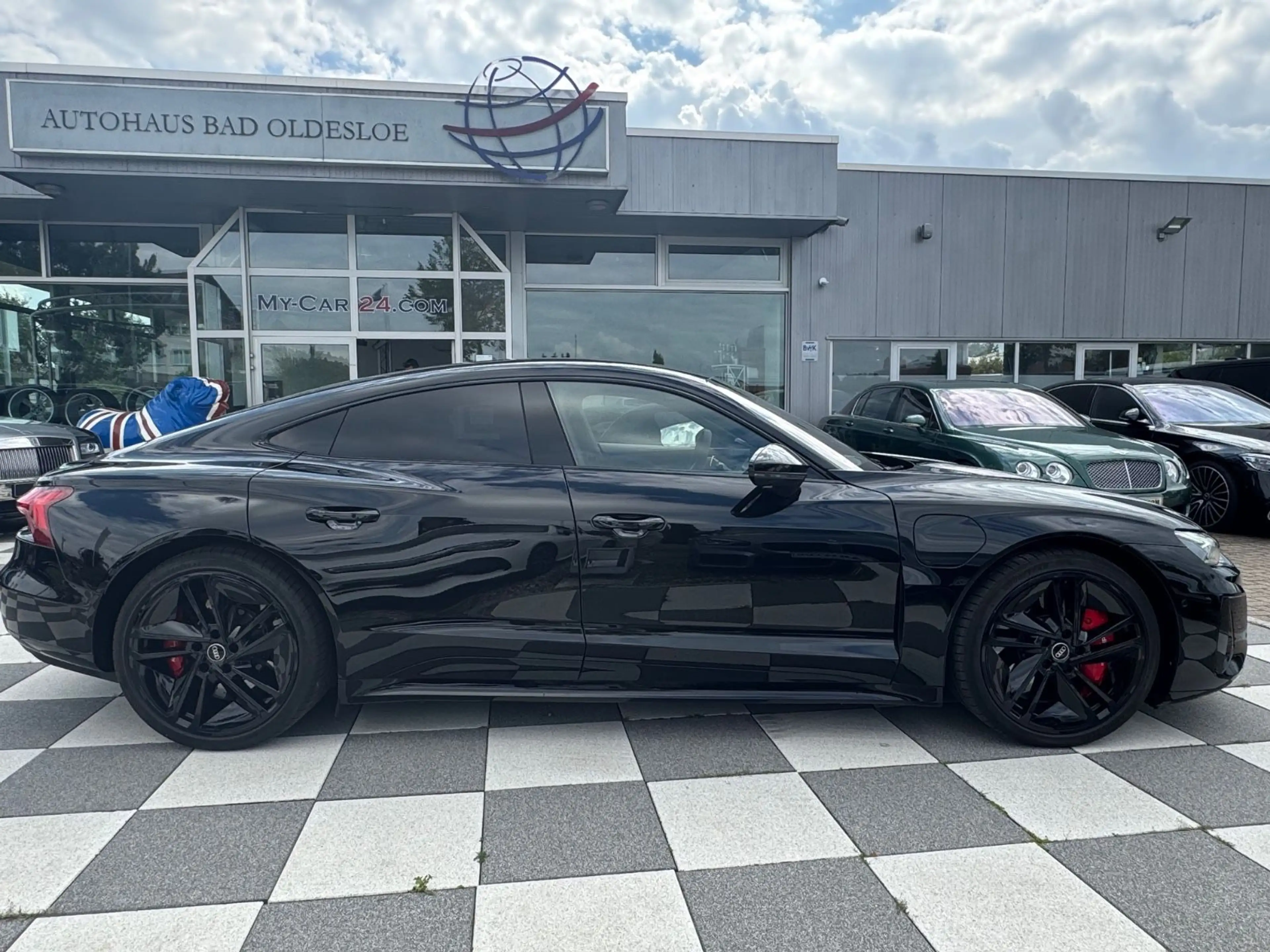 Audi e-tron GT RS quattro -Matrix -Pano -HUD — photo 8