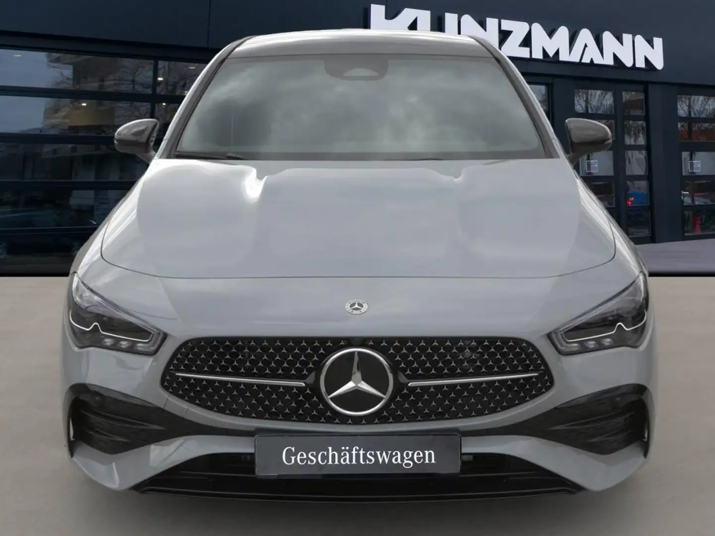 Mercedes-Benz CLA 200 d Shooting Brake AMG Night Panorama AHK Gris - 2