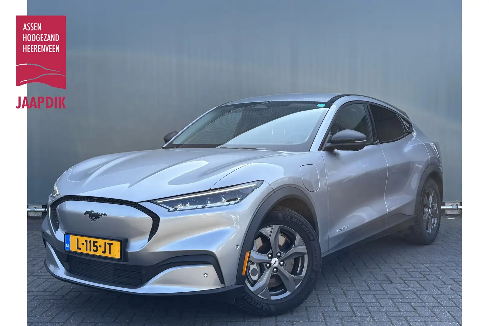 Ford Mustang Mach-E BWJ 2021 RWD 75 kWh 259 PK STUURVERW. / STOELVERW. Grijs - 1