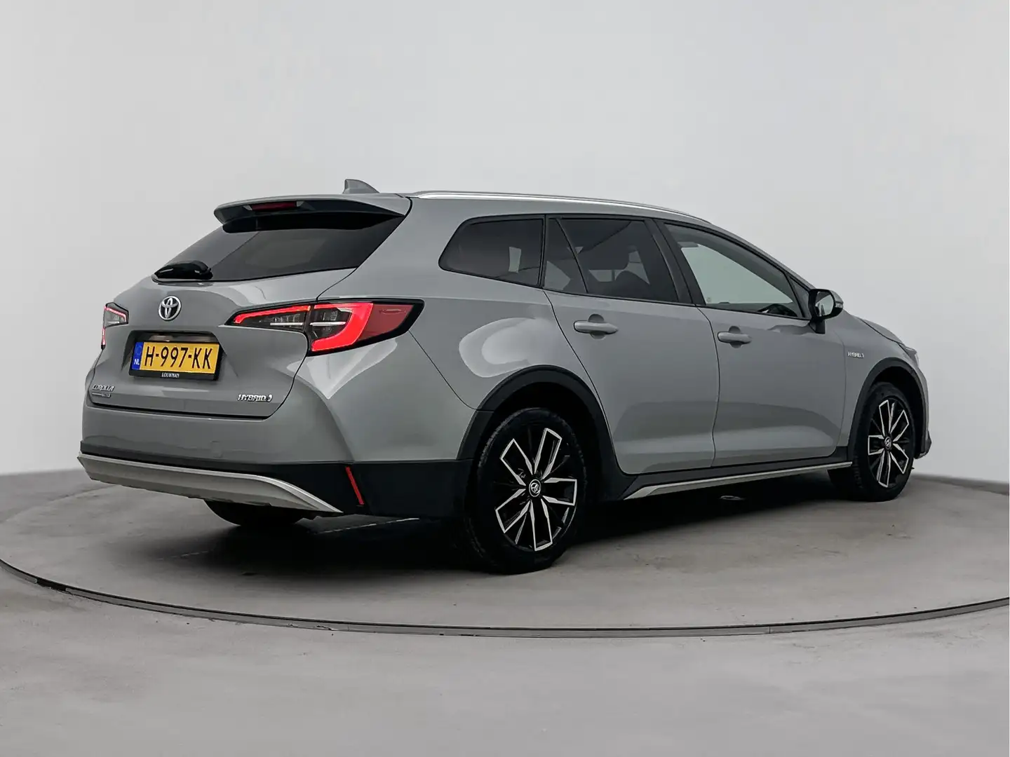 Toyota Corolla Touring Sports 1.8 Hybrid TREK | LIMITED EDITION | Gris - 2