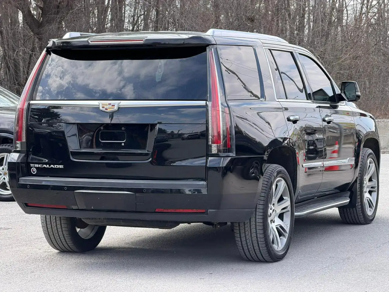 Cadillac Escalade снимка Cadillac Escalade