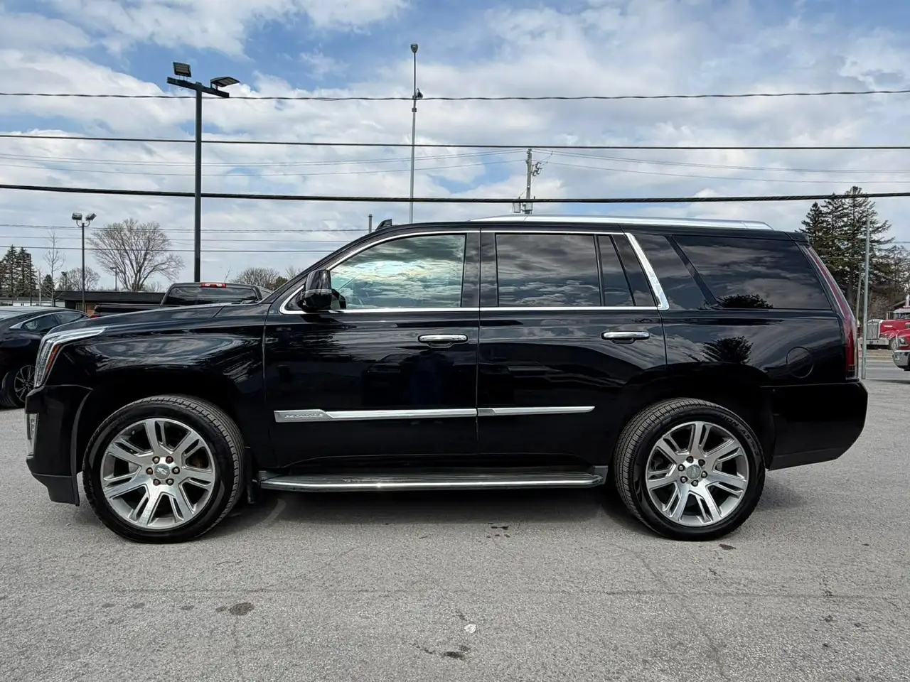 Cadillac Escalade снимка Cadillac Escalade