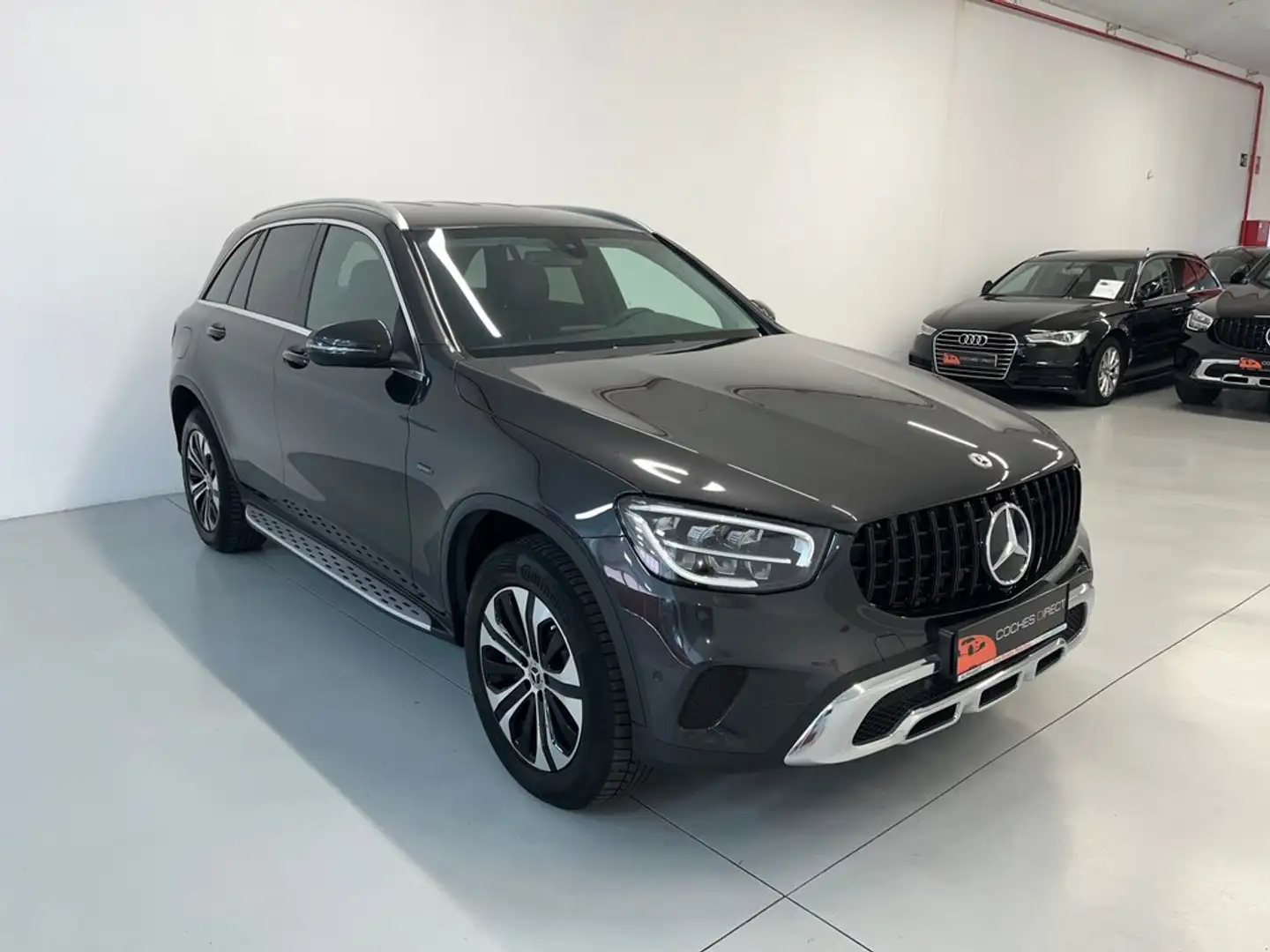 Mercedes-Benz GLC 300 300e 4Matic 9G-Tronic Negro - 2