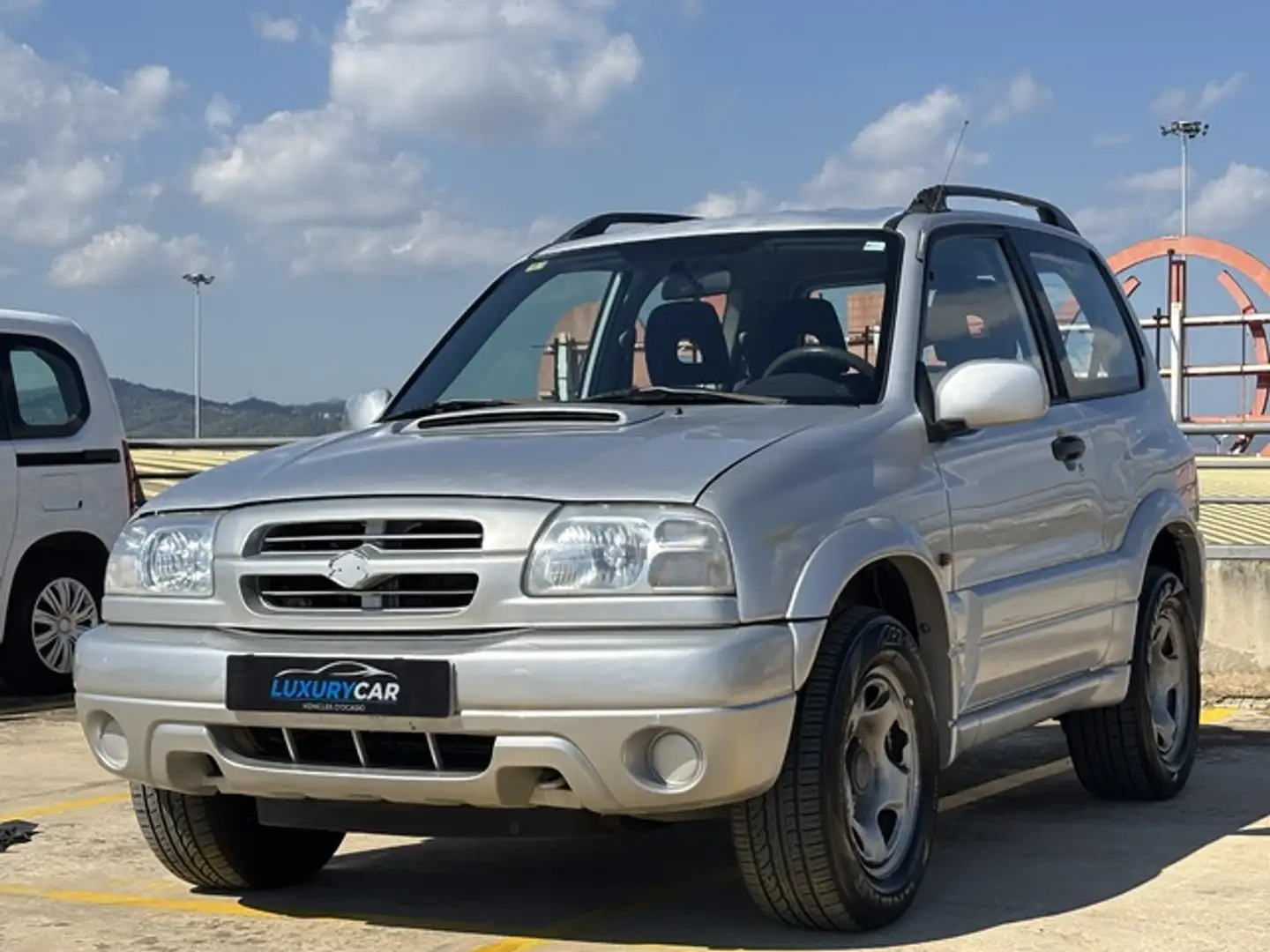 Suzuki Grand Vitara Gran 2.0 HDI DLX Szary - 1