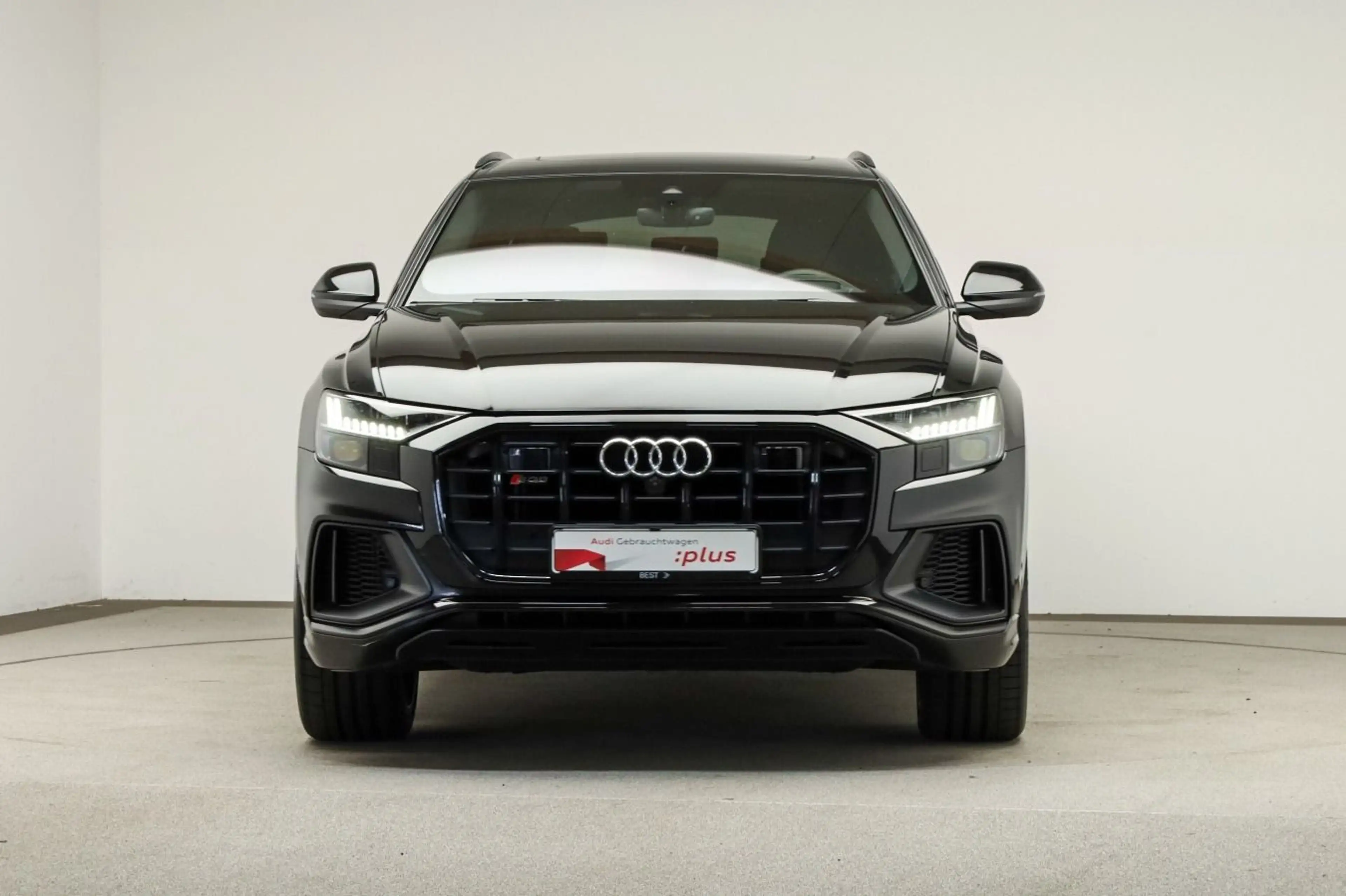 Audi SQ8 Pano, Massage, HUD, Assist, Matrix, Leder — photo 4