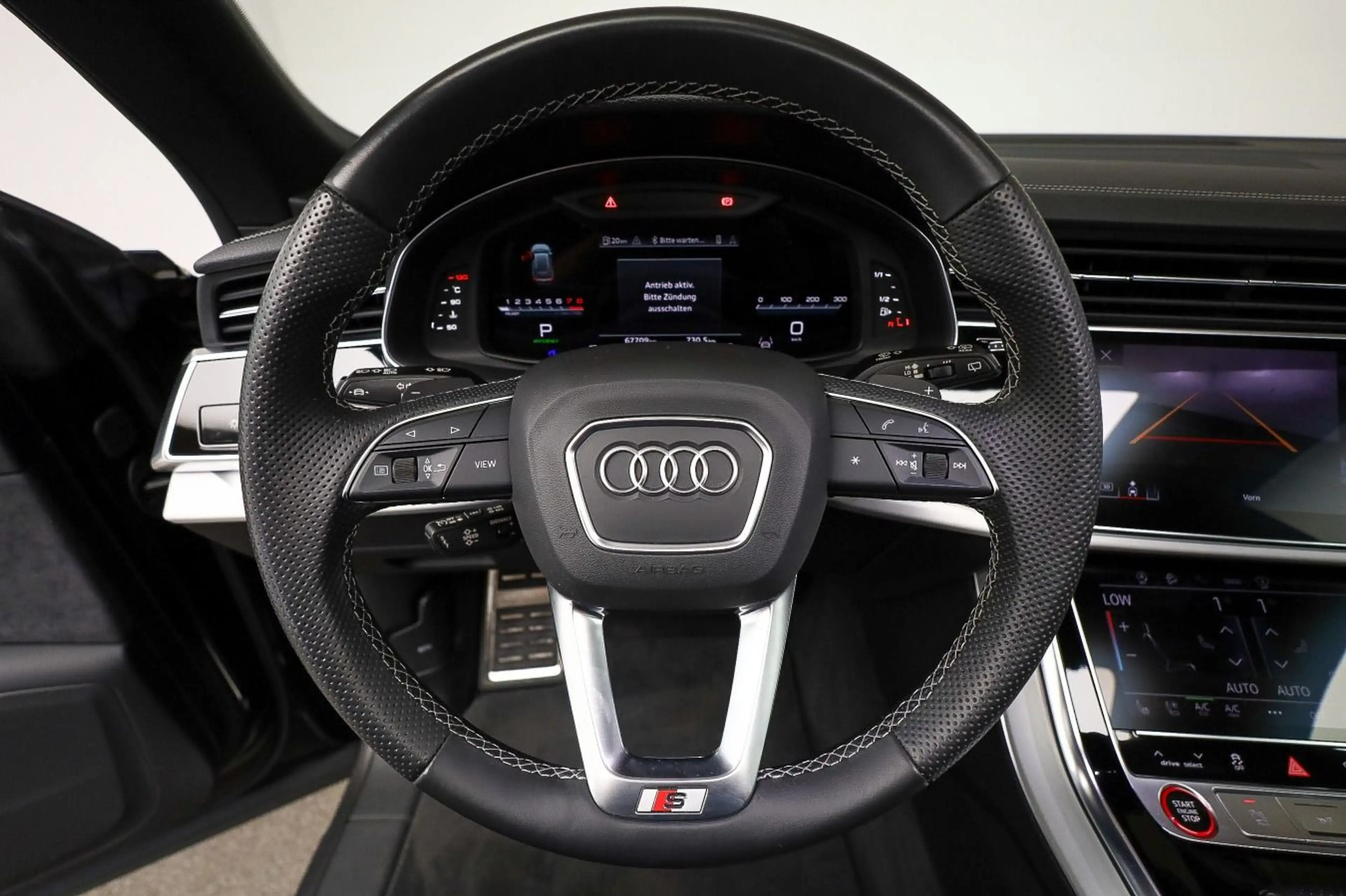 Audi SQ8 Pano, Massage, HUD, Assist, Matrix, Leder — photo 22