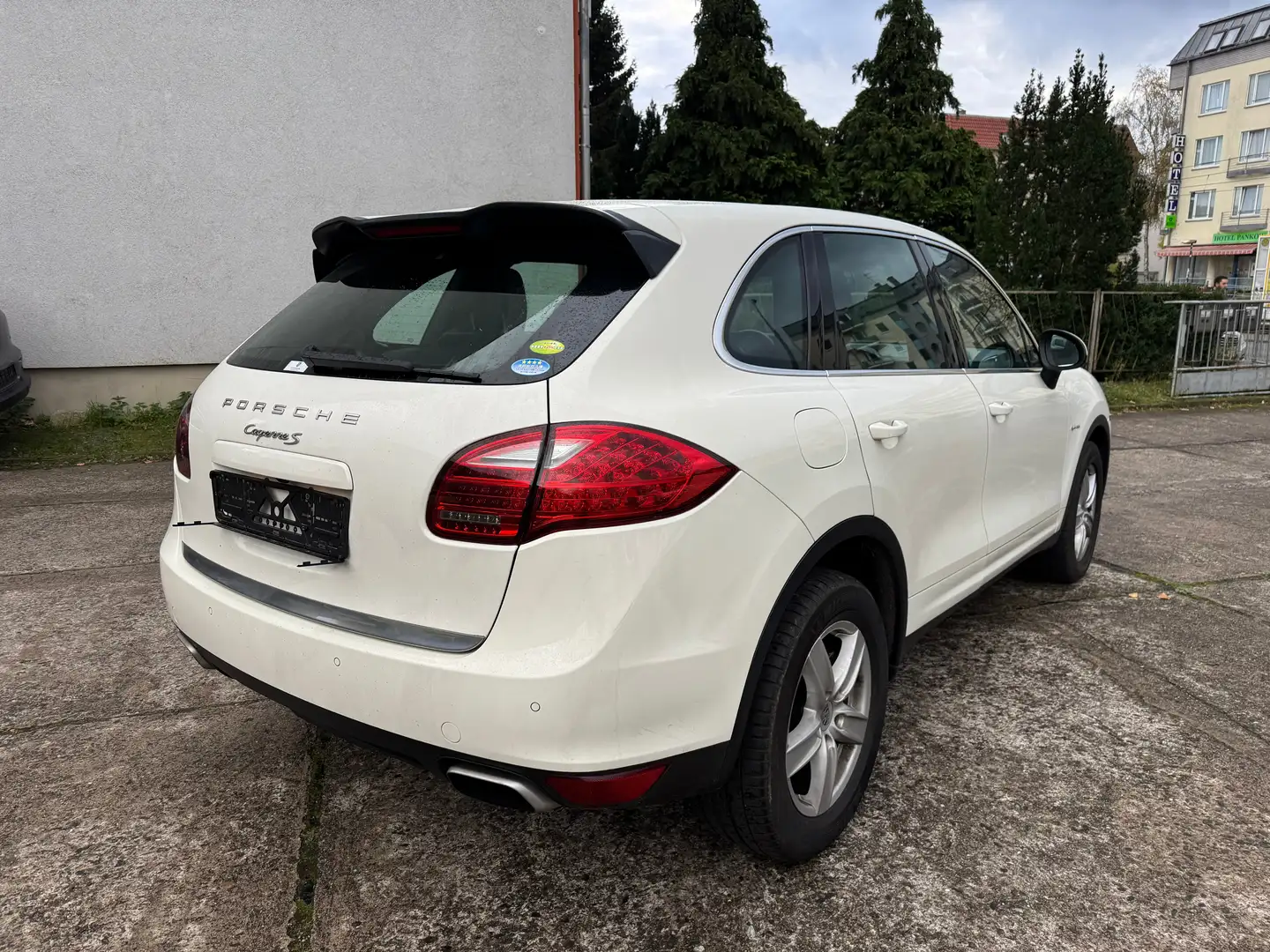 Porsche Cayenne 3.0L S Hybrid Japan Import / Top gepflegt Weiß - 2