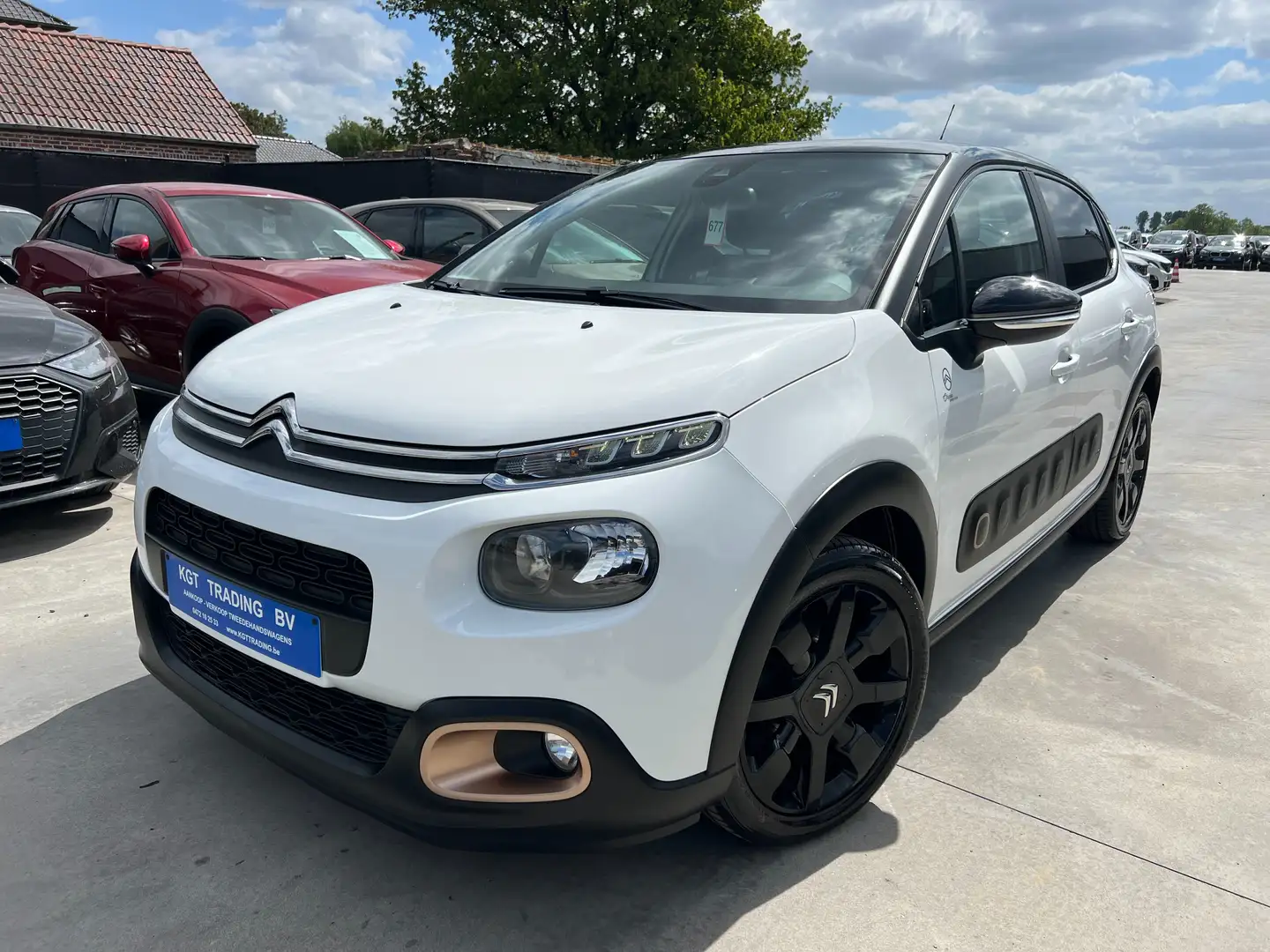 Citroen C3 1.2 i PURETECH AUTOMAAT NAVIGATIE CAMERA CARPLAY Wit - 1
