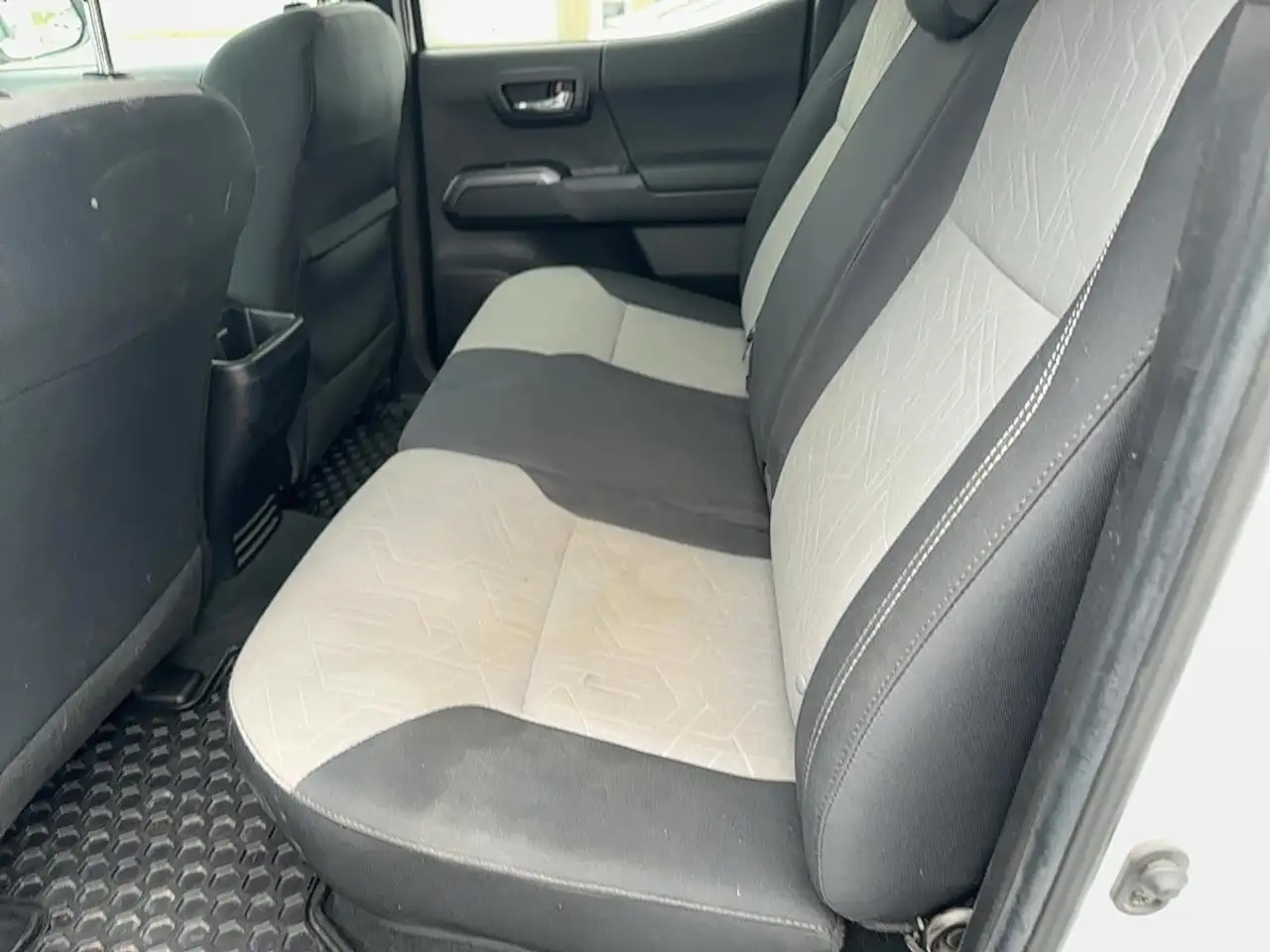 Toyota Tacoma снимка Toyota Tacoma