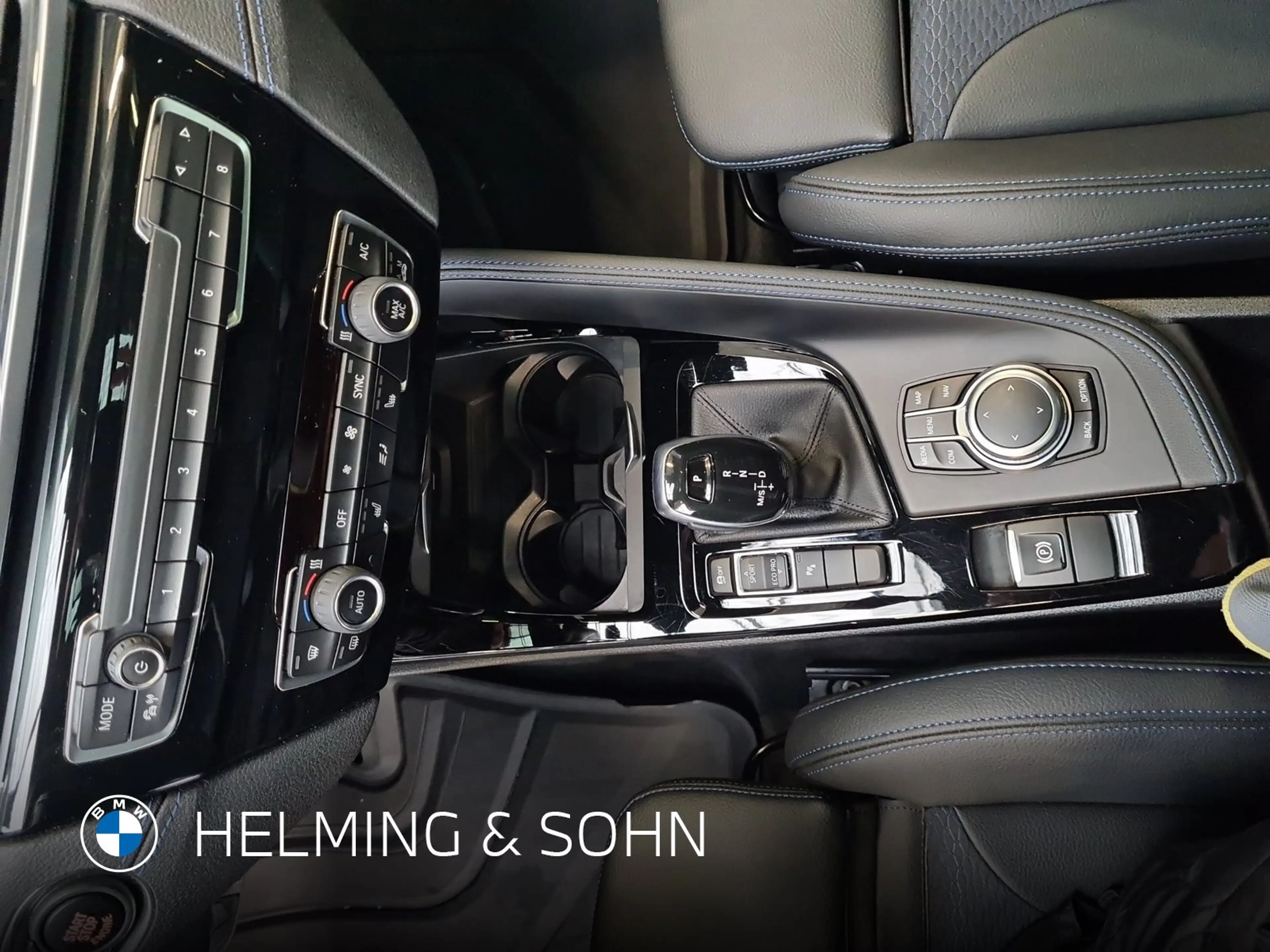 BMW X2 sDrive18d M-Sport Pano Head-Up DAB LED RFK uvm. — photo 15