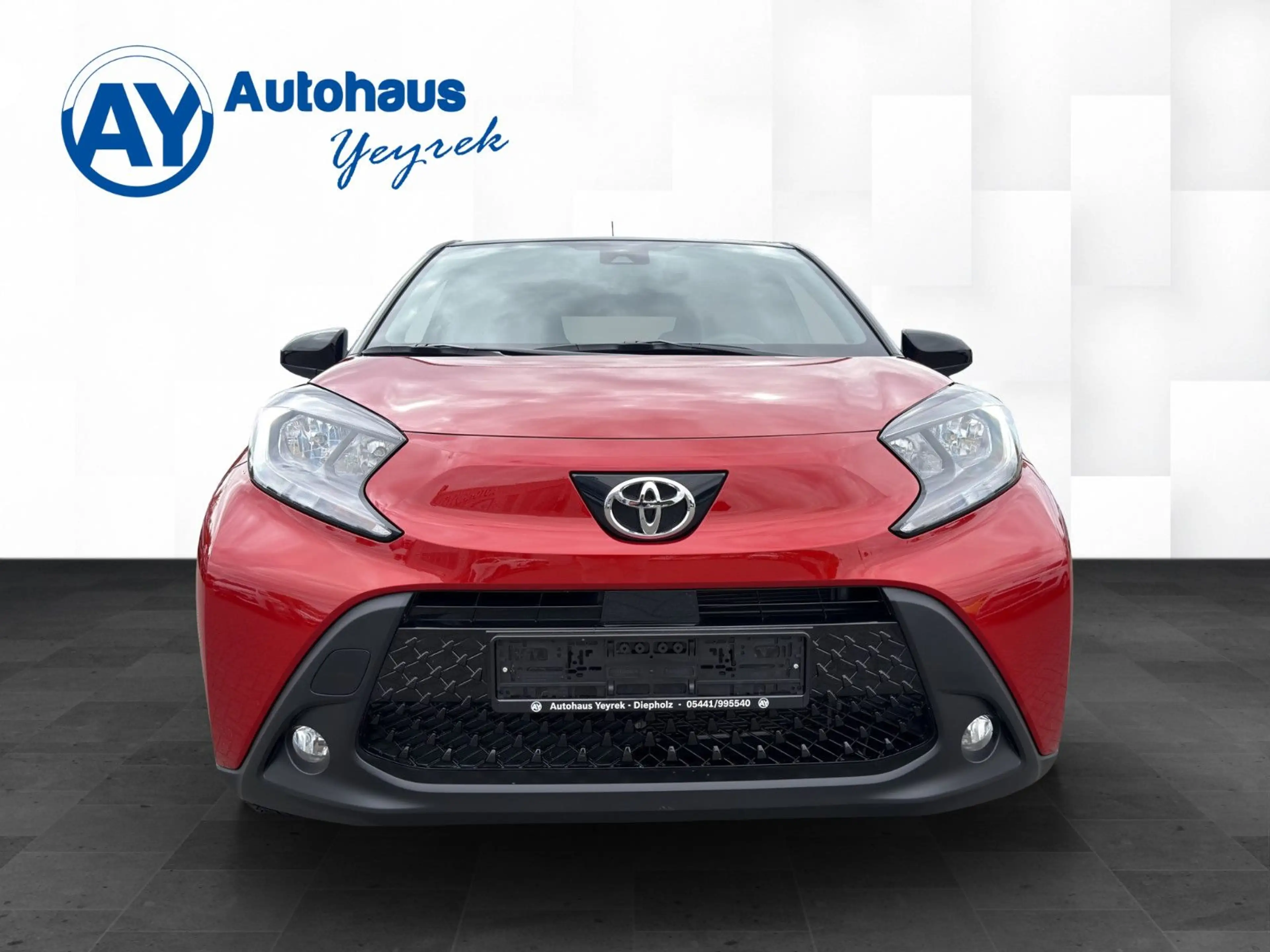 Toyota Aygo X Team D Automatik *APP*SHZ*CAM*neuwertig* — photo 2