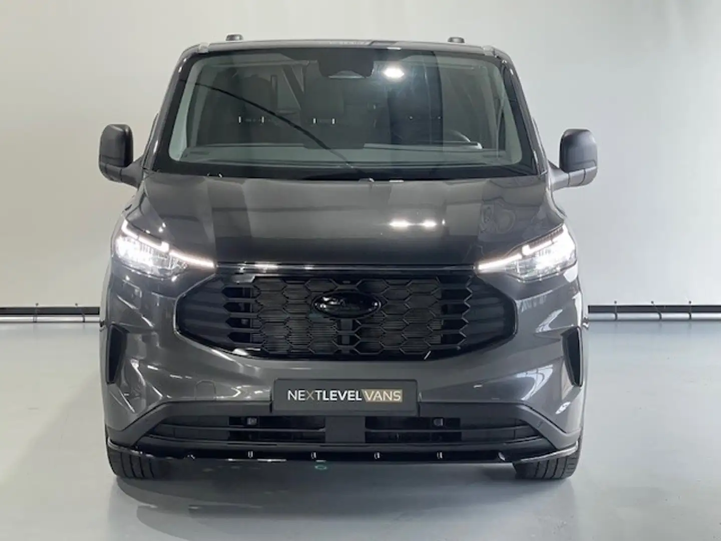 Ford Transit Custom 320 2.0 TDCI L2H1 136 PK NEXT LEVEL EDITION Camera Grau - 2