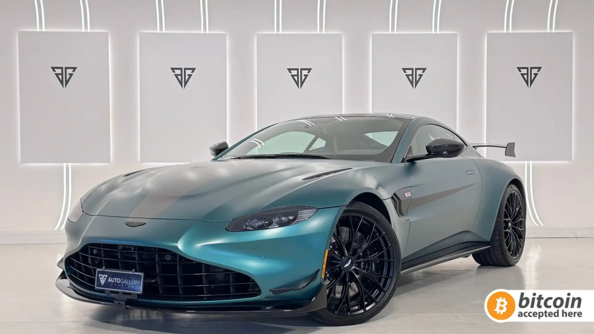Aston Martin Vantage F1 Edition Verde - 1