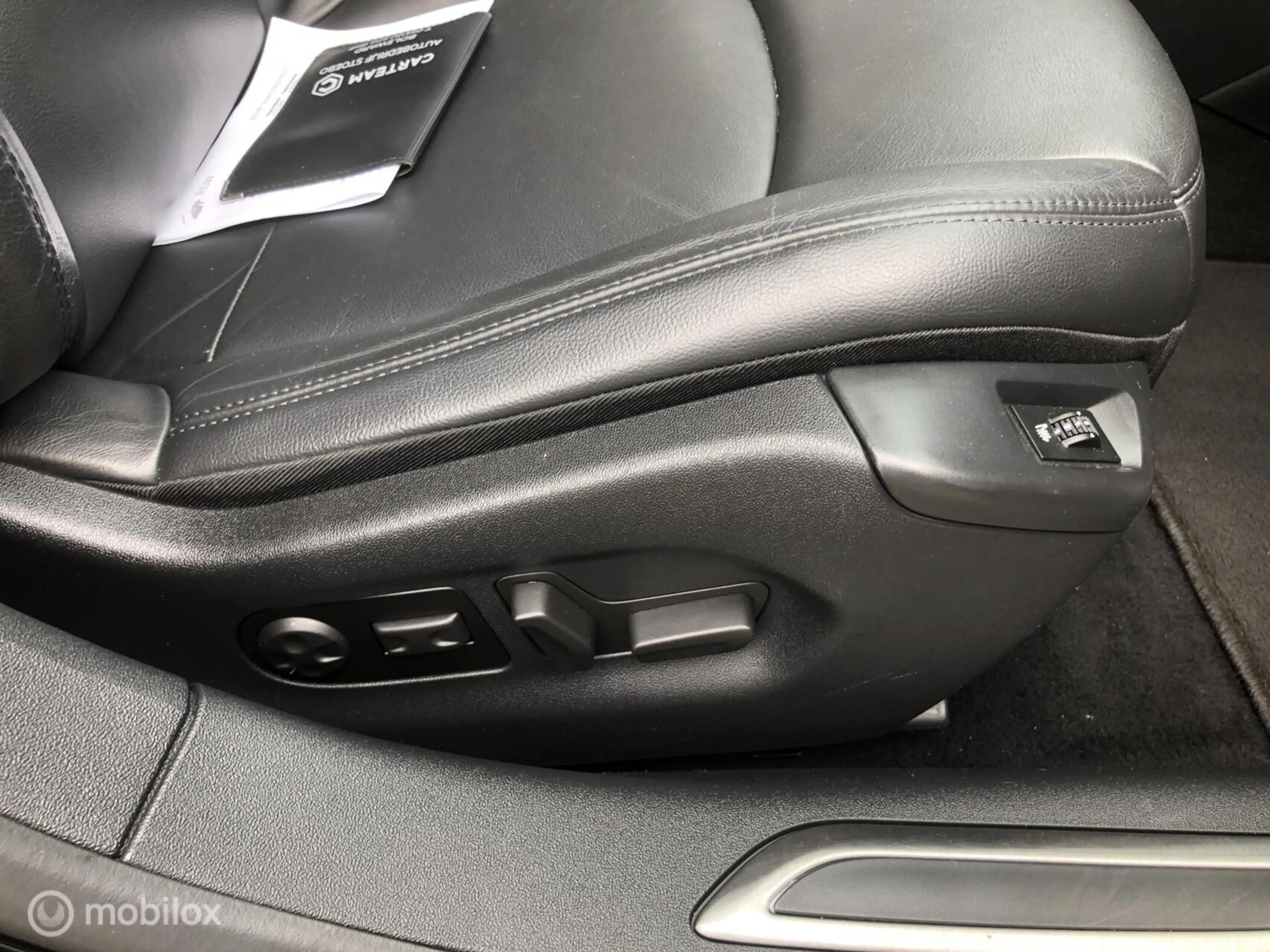 Citroen C5 2.0 HDi Business Exclusive — photo 11