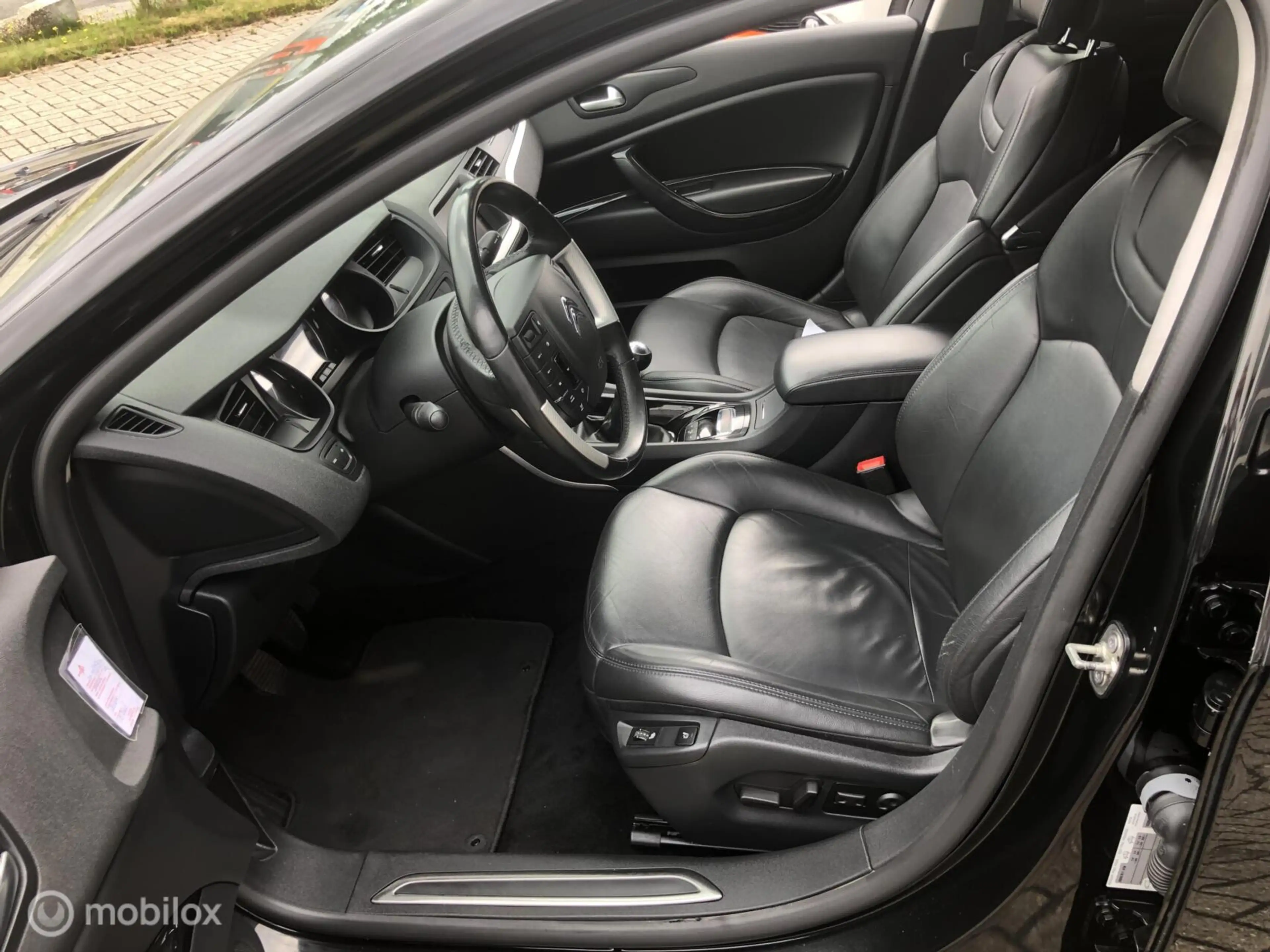 Citroen C5 2.0 HDi Business Exclusive — photo 9