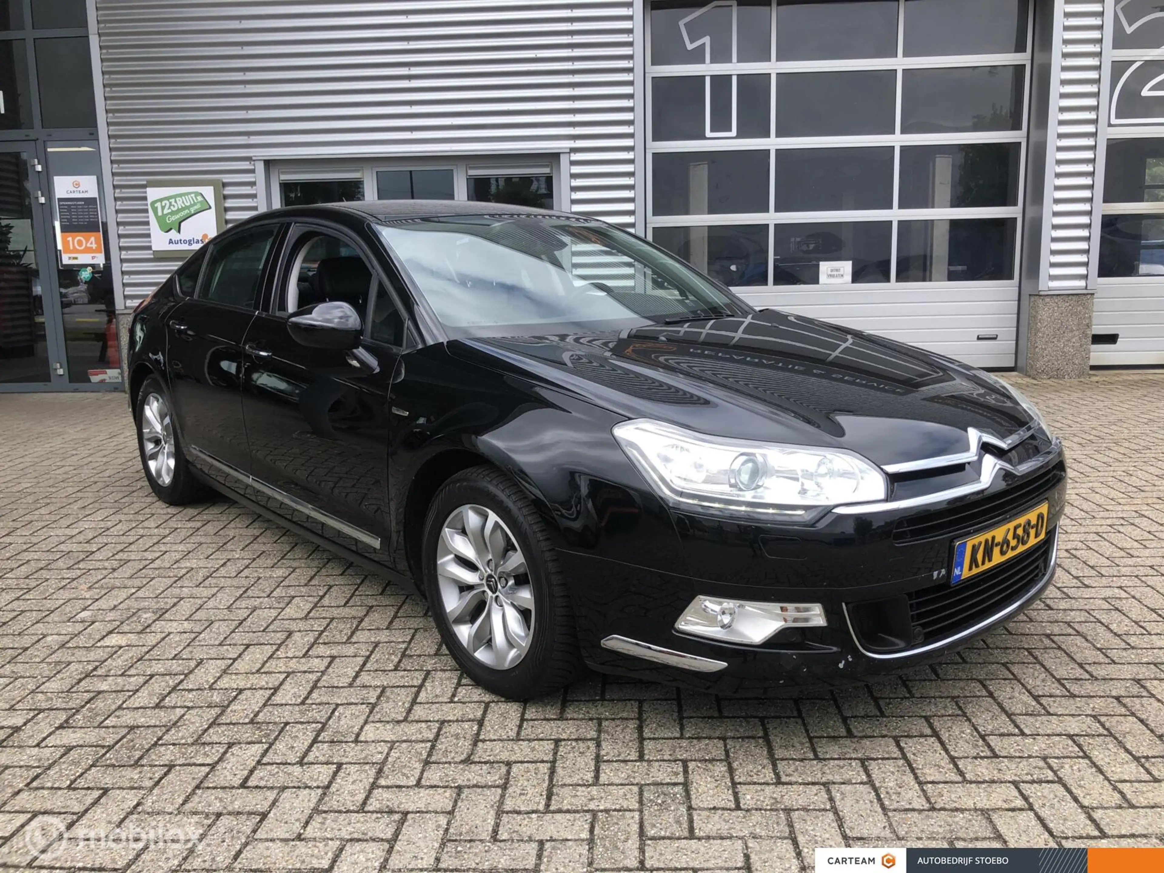 Citroen C5 2.0 HDi Business Exclusive — photo 2