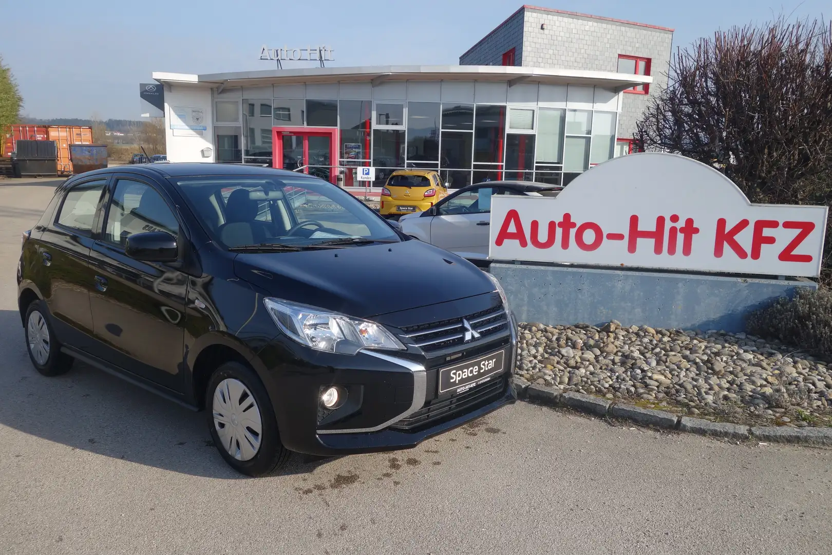 Mitsubishi Space Star 1,2 MIVEC Inform***leasingfähig/KLIMA/MP3*** Schwarz - 1
