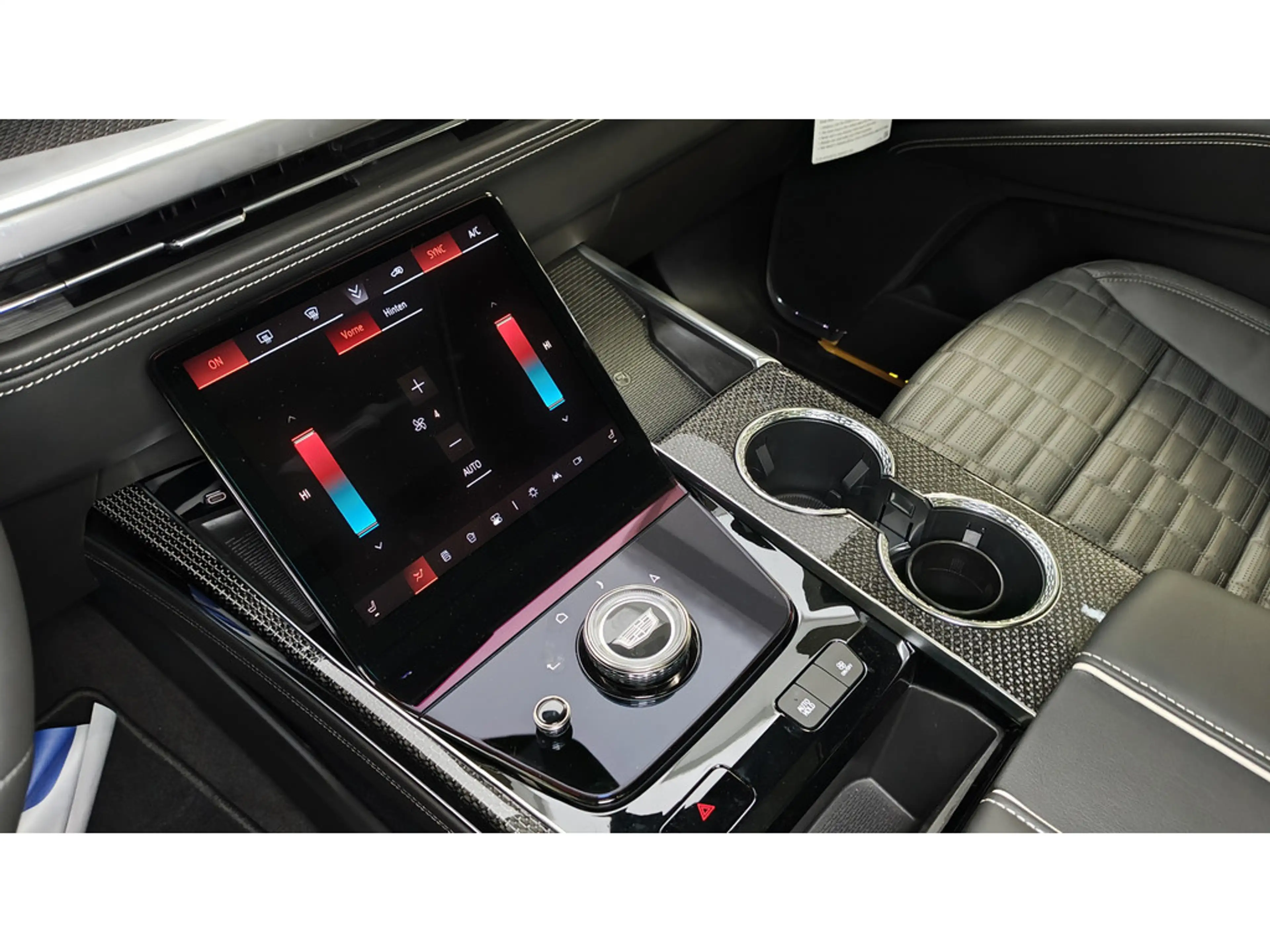 Cadillac Escalade V-Series 692 PS Carbon 24 Zoll VOLL — photo 25