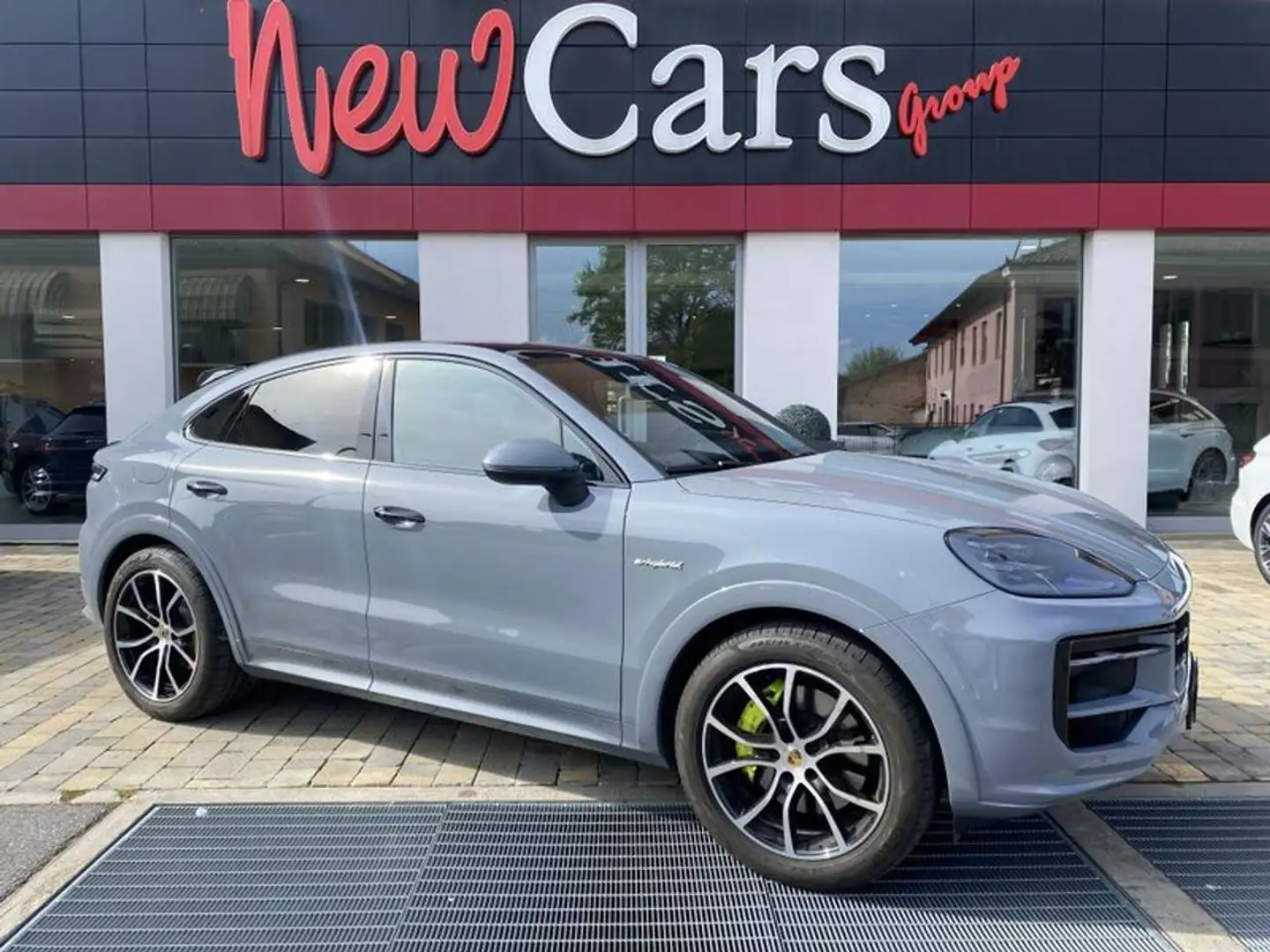 Porsche Cayenne Coupé 3.0 V6 E-Hybrid MATRIX-NAVI Grigio - 1