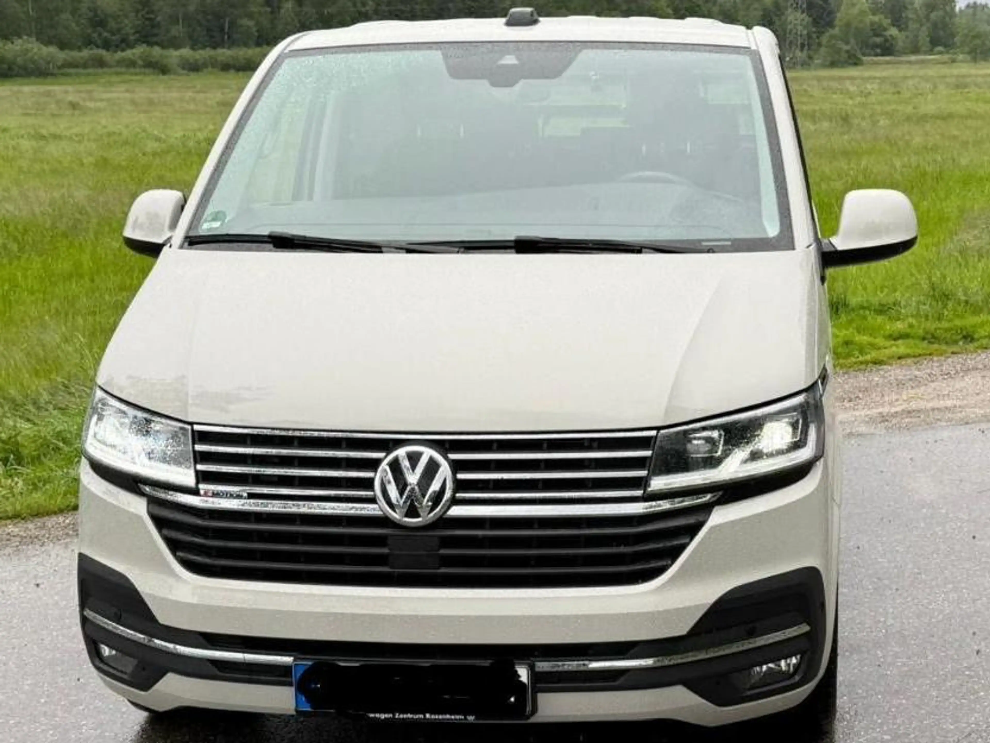Volkswagen T6.1 Multivan 4MOTION Highline — photo 5