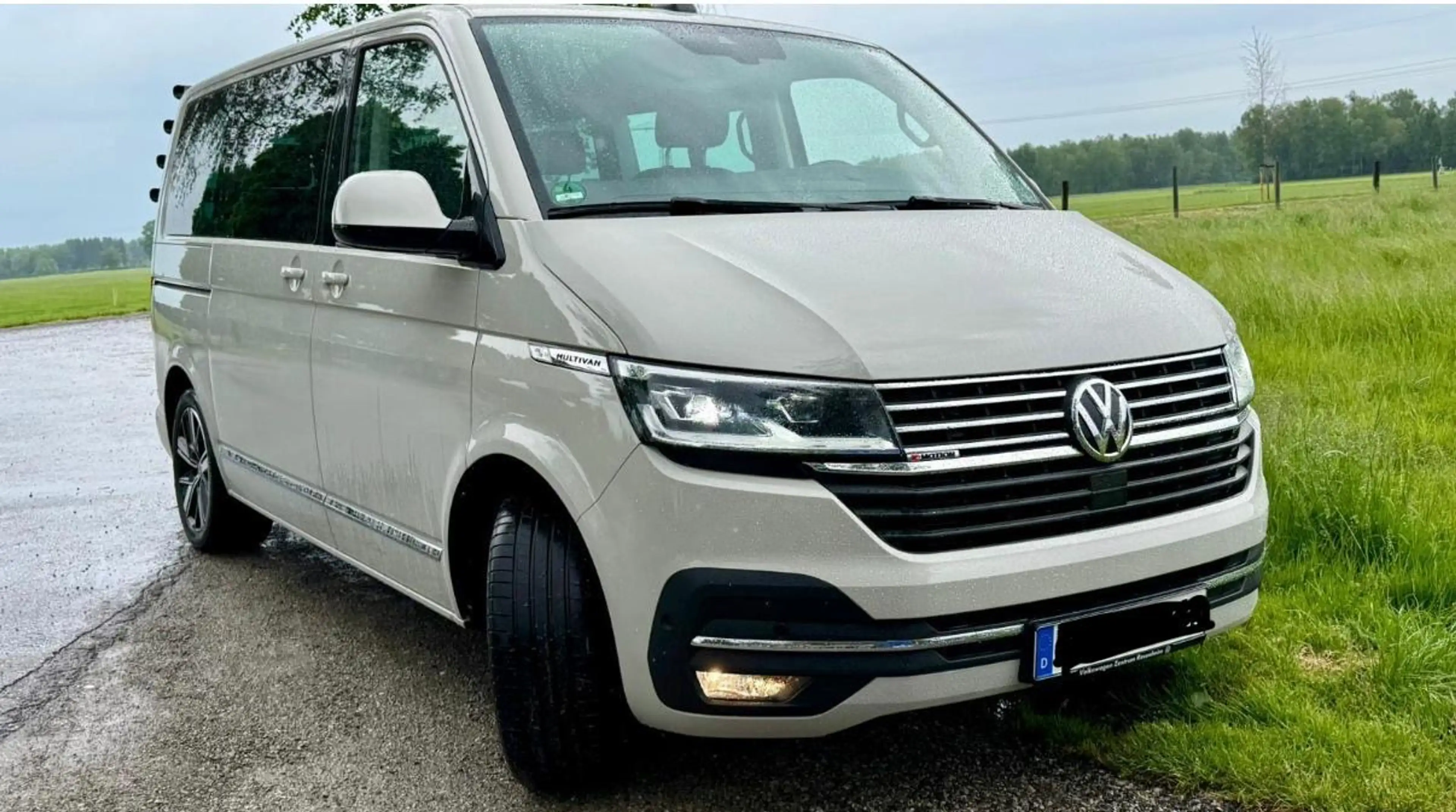 Volkswagen T6.1 Multivan 4MOTION Highline — photo 3