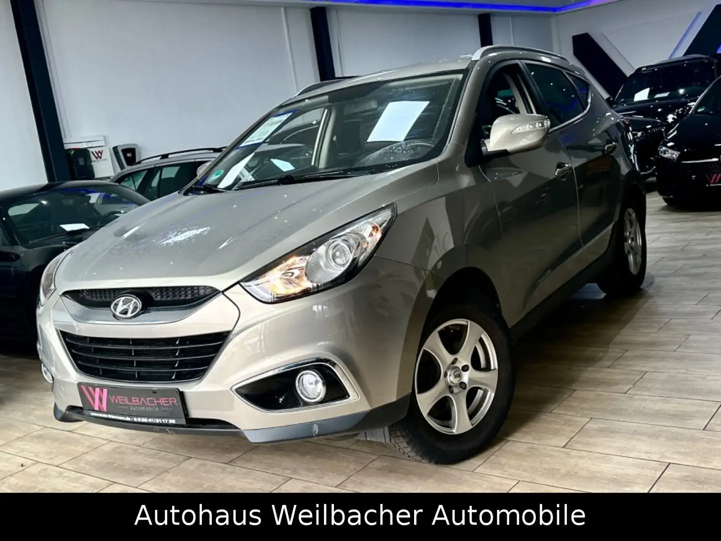 Hyundai iX35 Style 2WD Automatik *Gepflegt*Navi*Kamera * Grau - 1