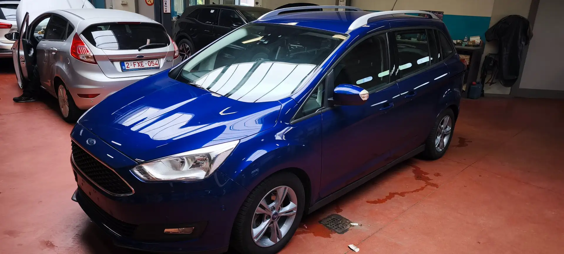 Ford Grand C-Max 1.5 TDCi Titanium Start-Stop Bleu - 2
