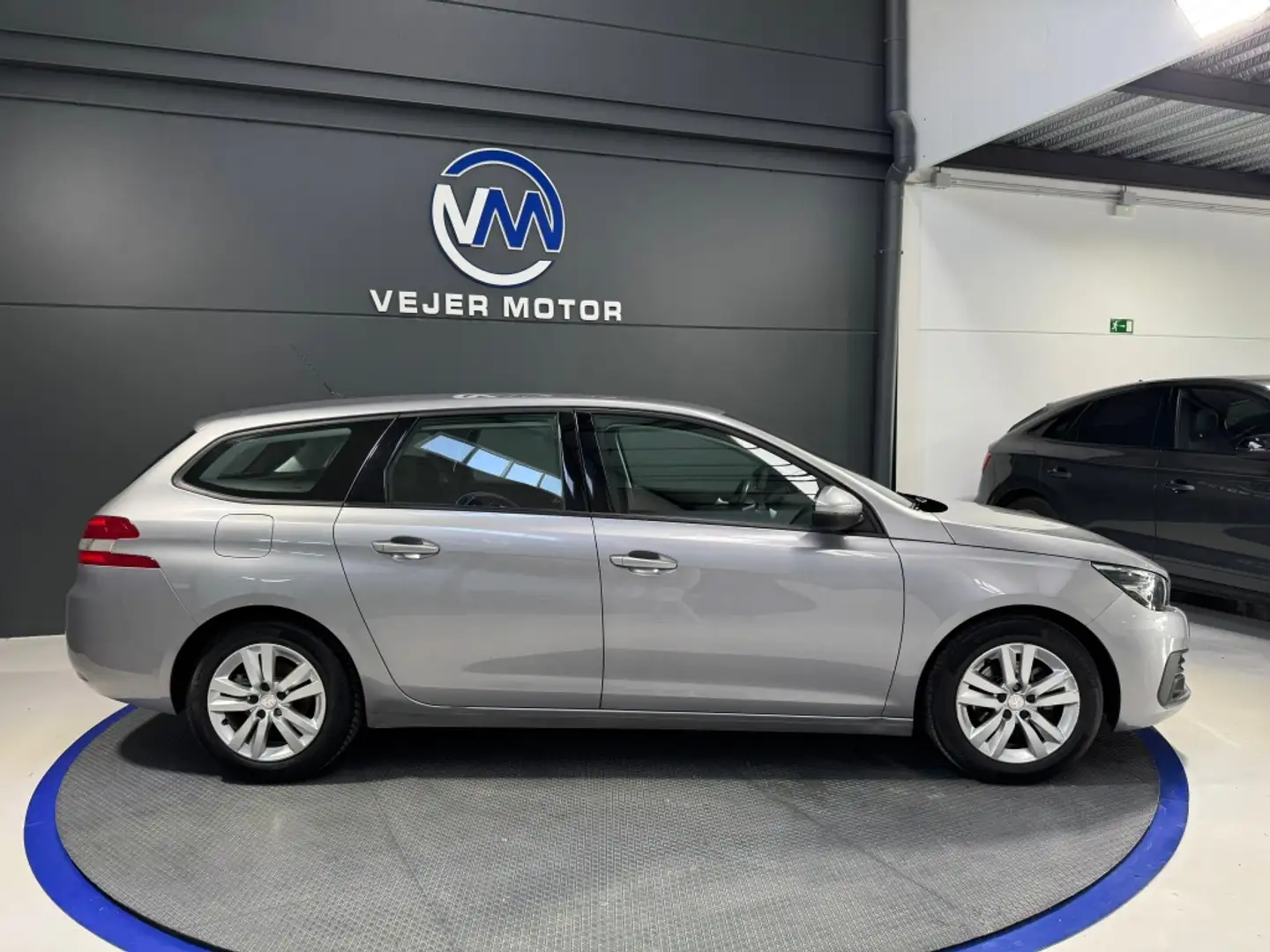 Peugeot 308 1.5BlueHDi S&S Access 100 Gris - 2