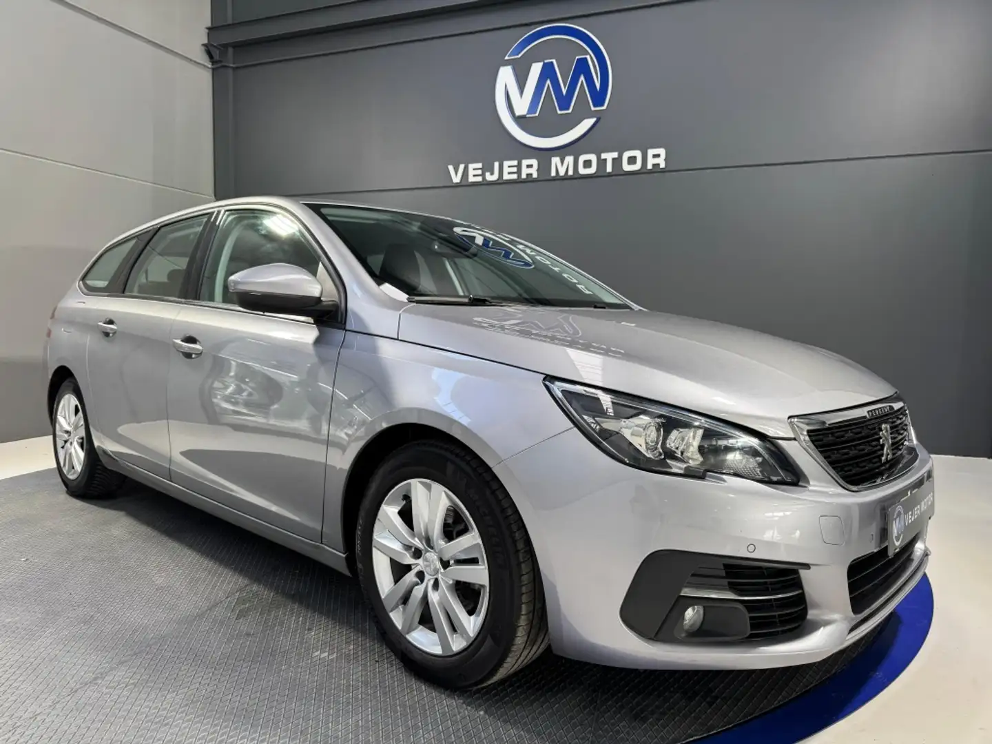 Peugeot 308 1.5BlueHDi S&S Access 100 Gris - 1