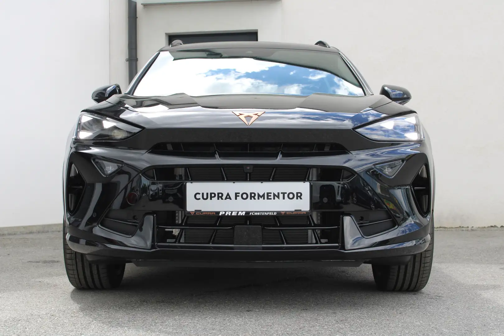 CUPRA Formentor 1.5 e-TSI 150 PS DSG mit perfekter Mehrausstattung Schwarz - 1