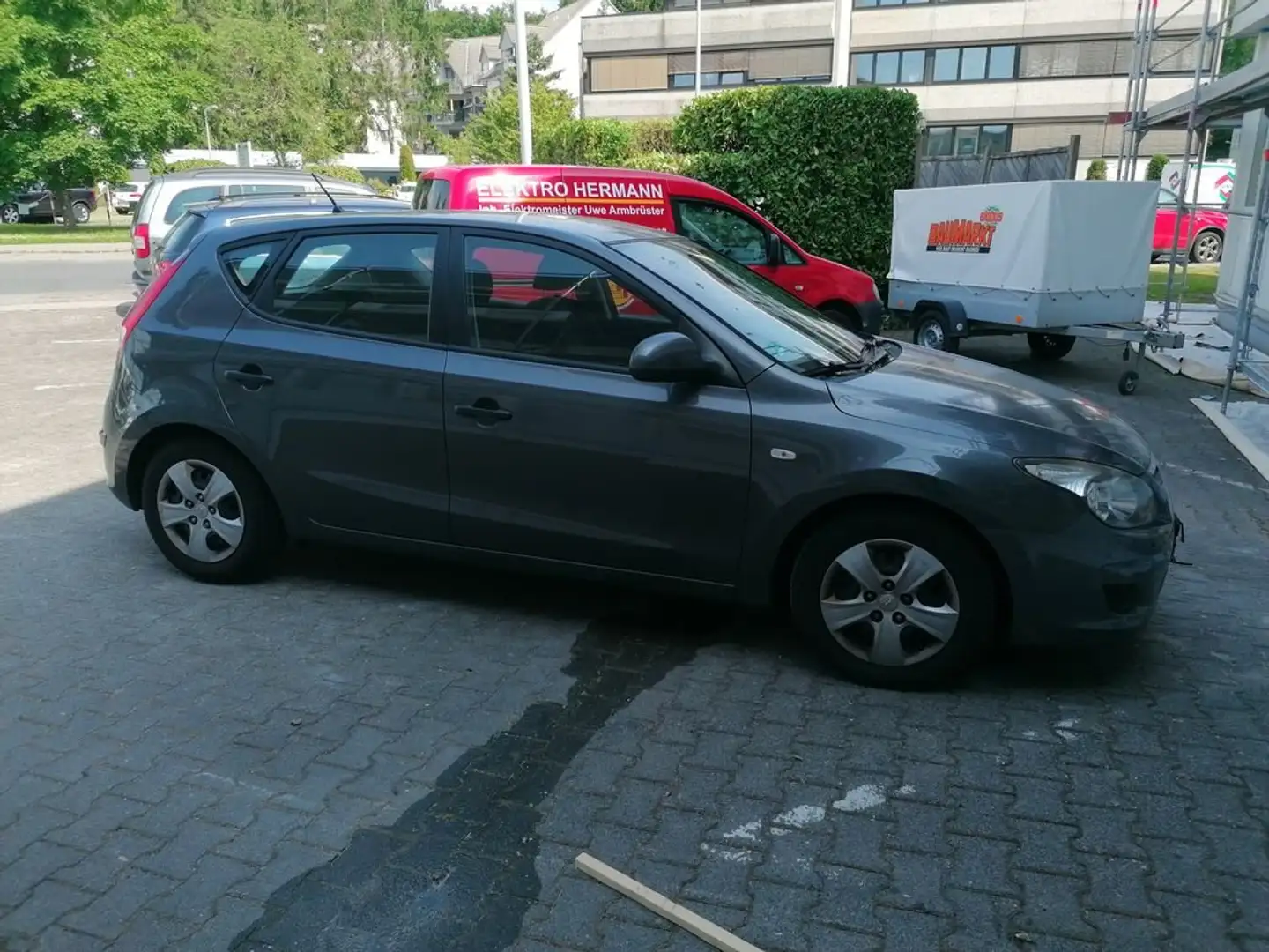 Hyundai i30 Edition+Klima.8fachber.TÜ9.26.1A. Grau - 1