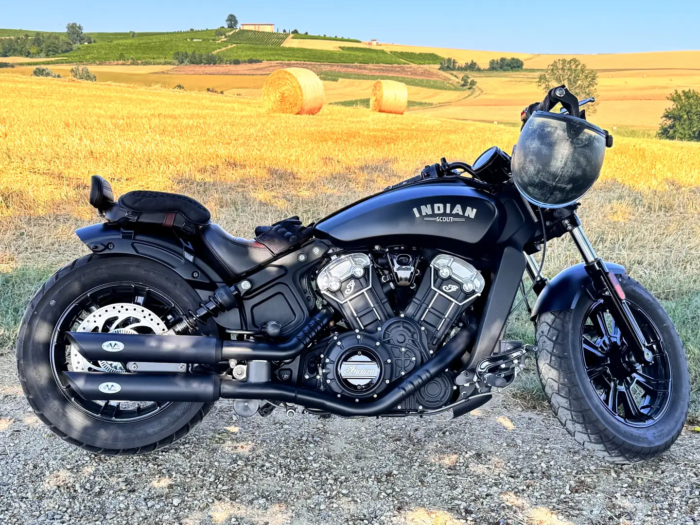 Indian Scout Bobber accessoriata Negro - 1