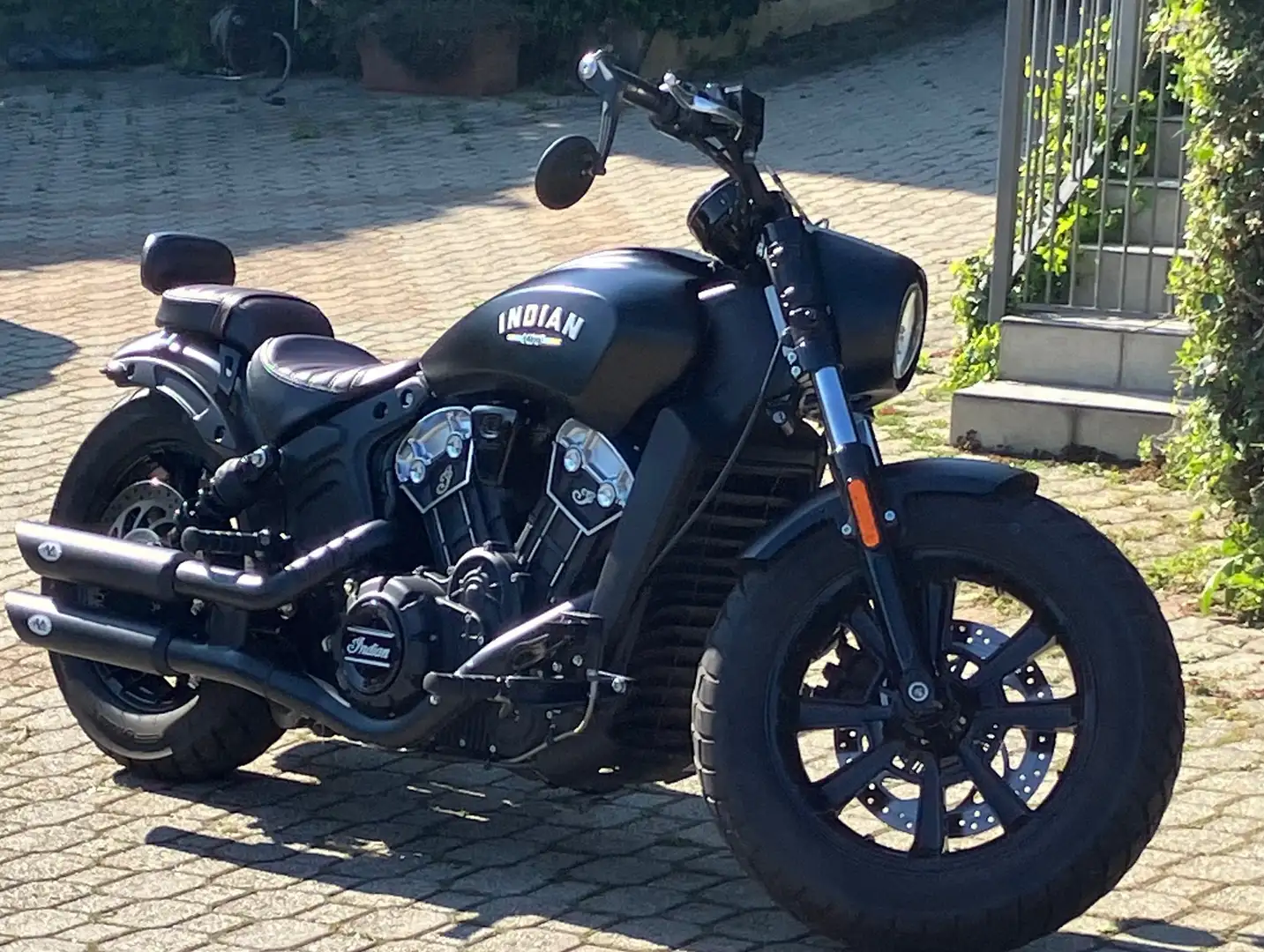 Indian Scout Bobber accessoriata Noir - 2