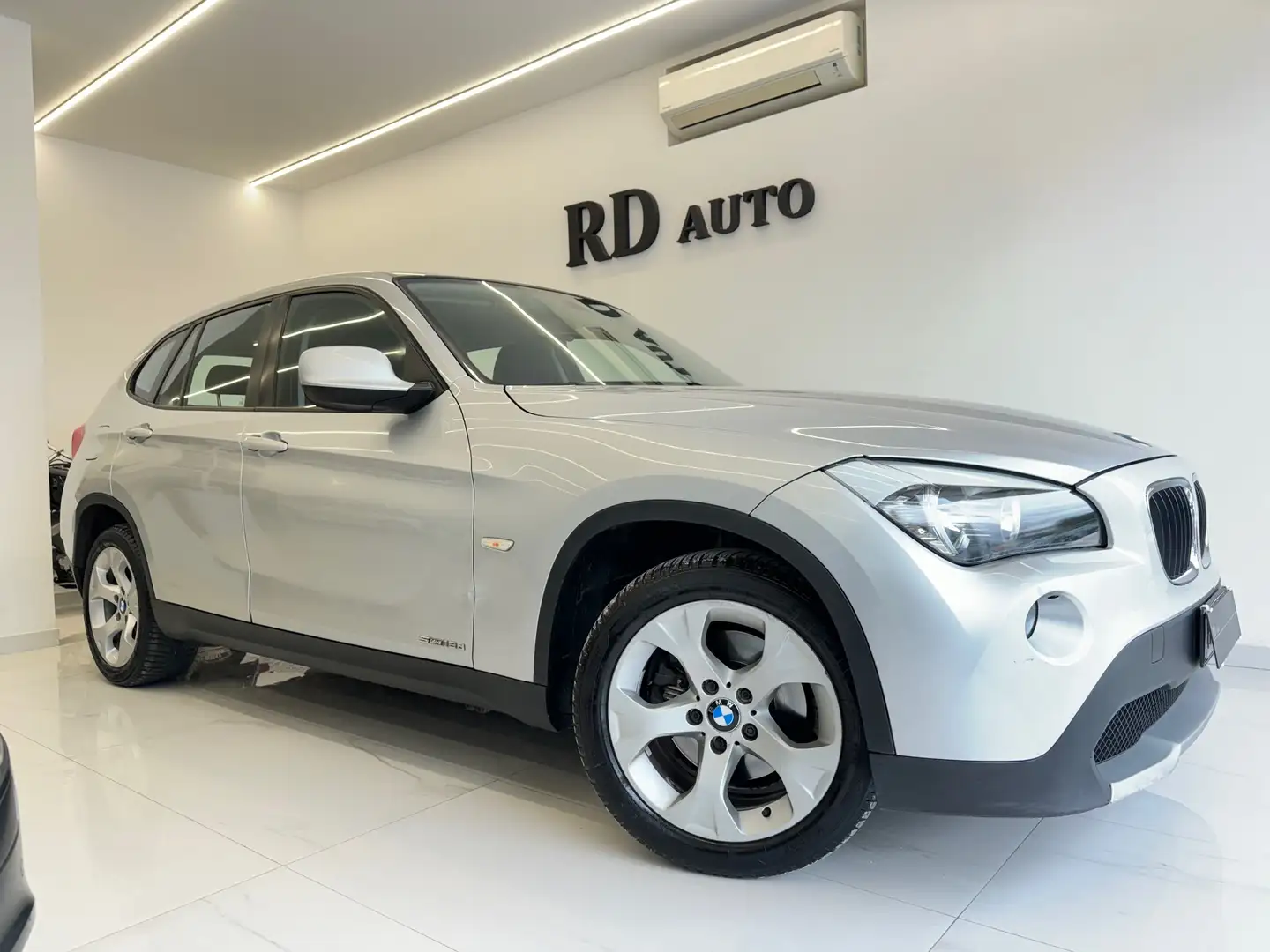 BMW X1 sdrive18d Futura Automatica Grigio - 1